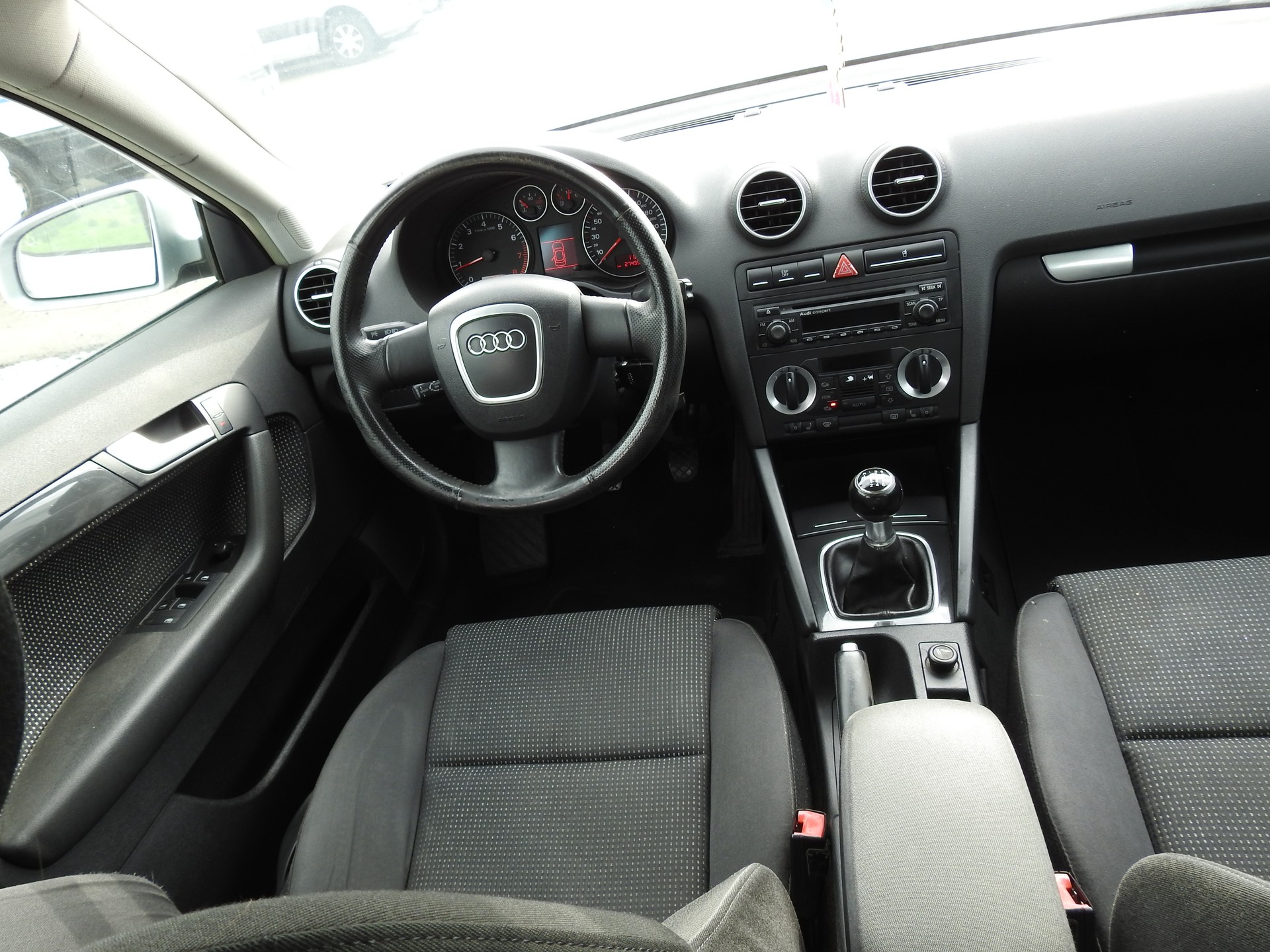 AUDI A3 2.0 Turbo FSI Ambition quattro-image-18
