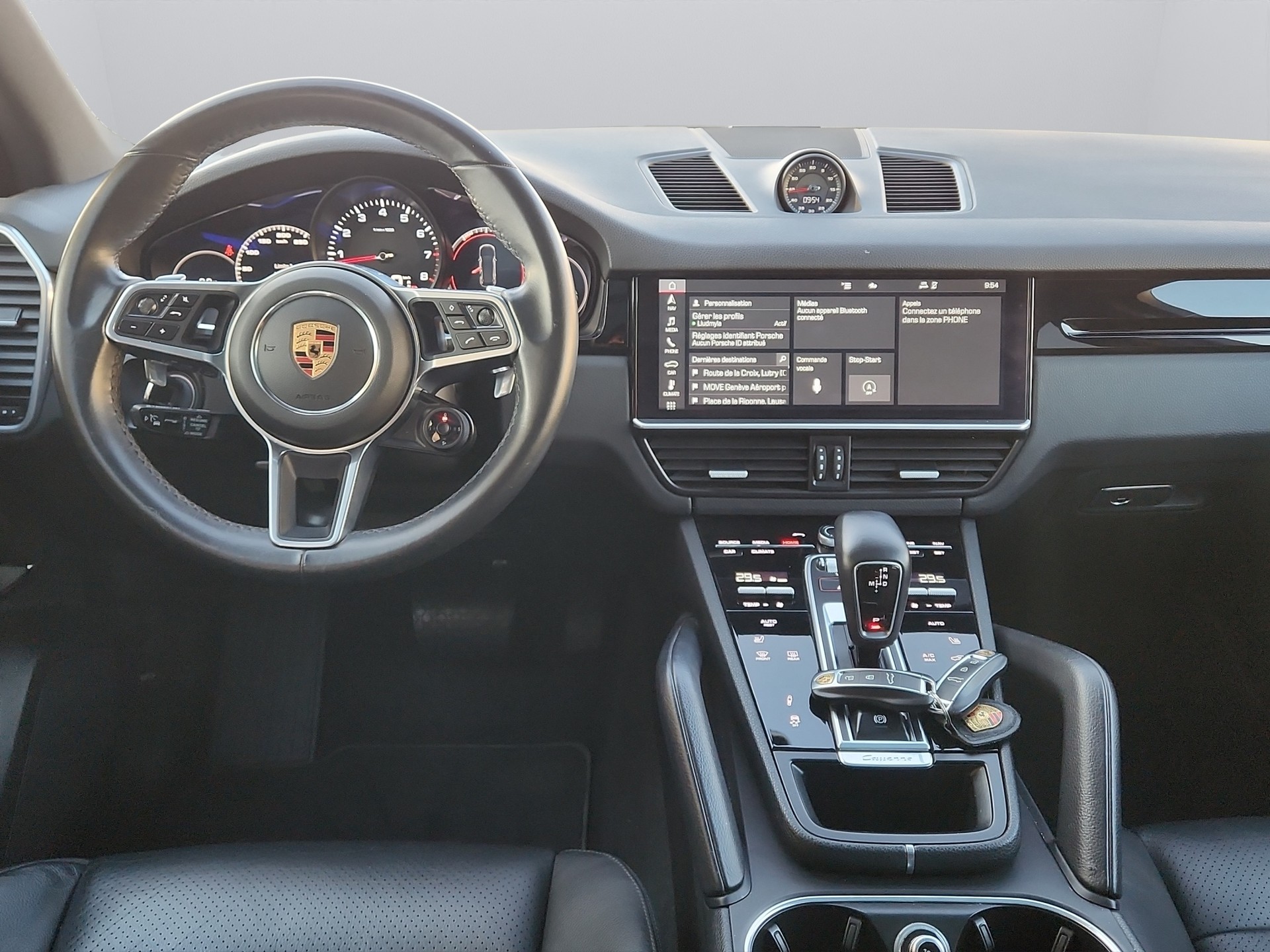 PORSCHE Cayenne-image-14