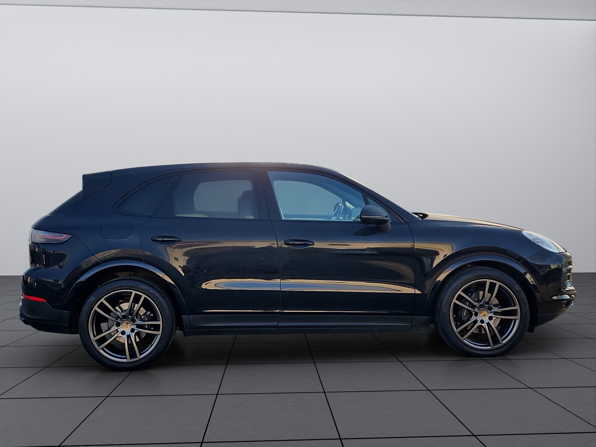 PORSCHE Cayenne-image-6