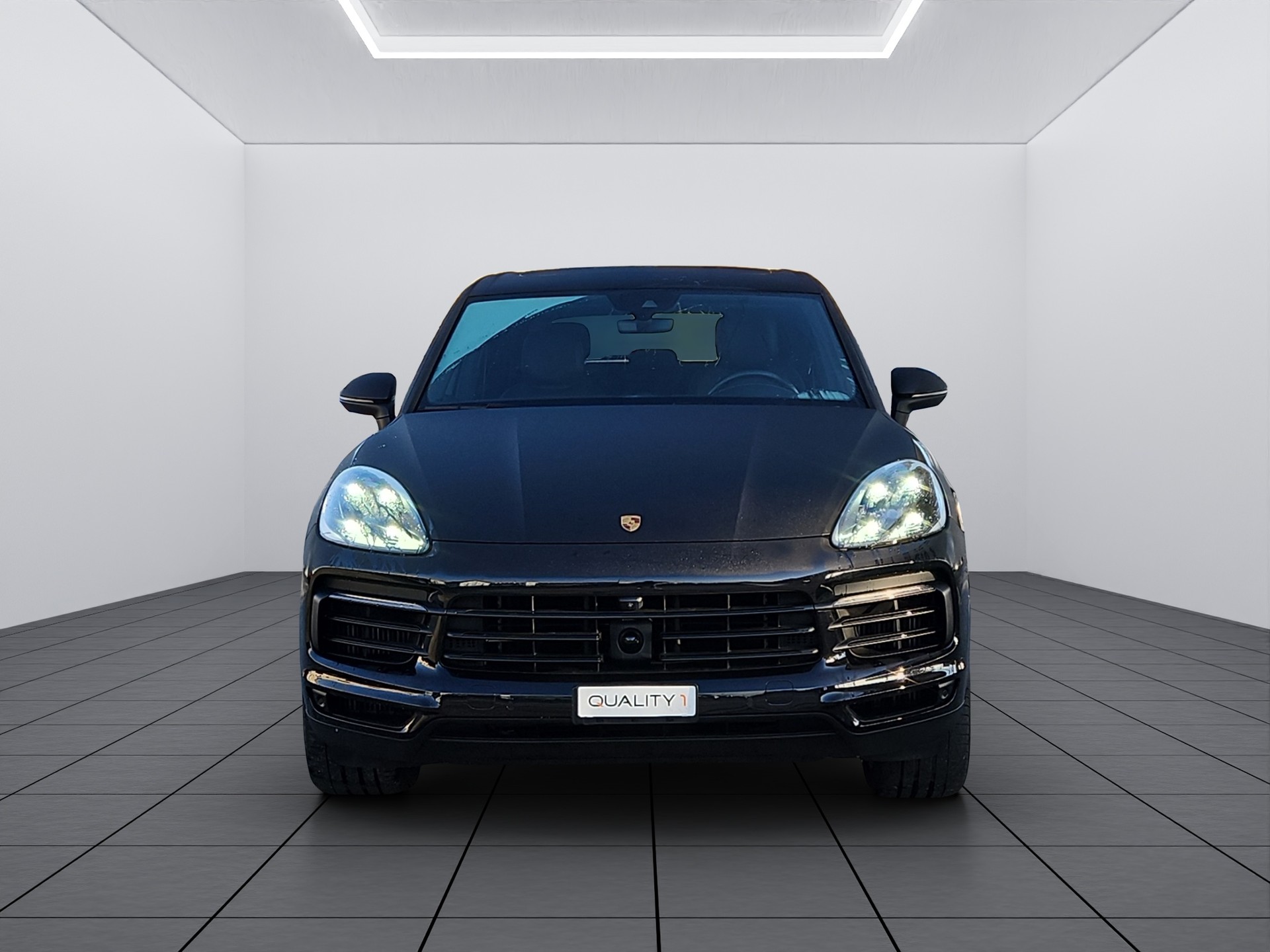 PORSCHE Cayenne-showroom-element-3