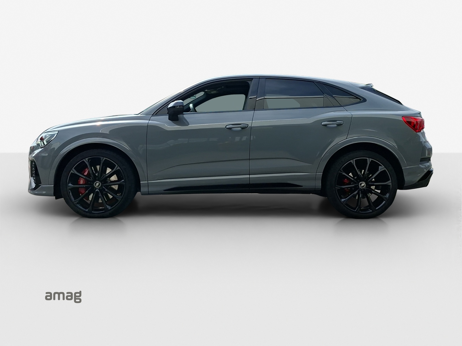 AUDI RS Q3 Sportback quattro S tronic-image-1