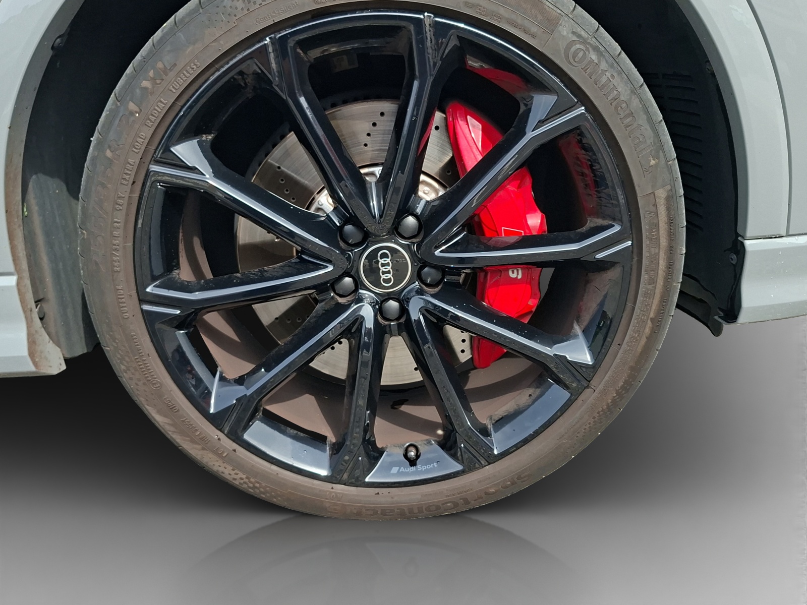 AUDI RS Q3 Sportback quattro S tronic-image-13