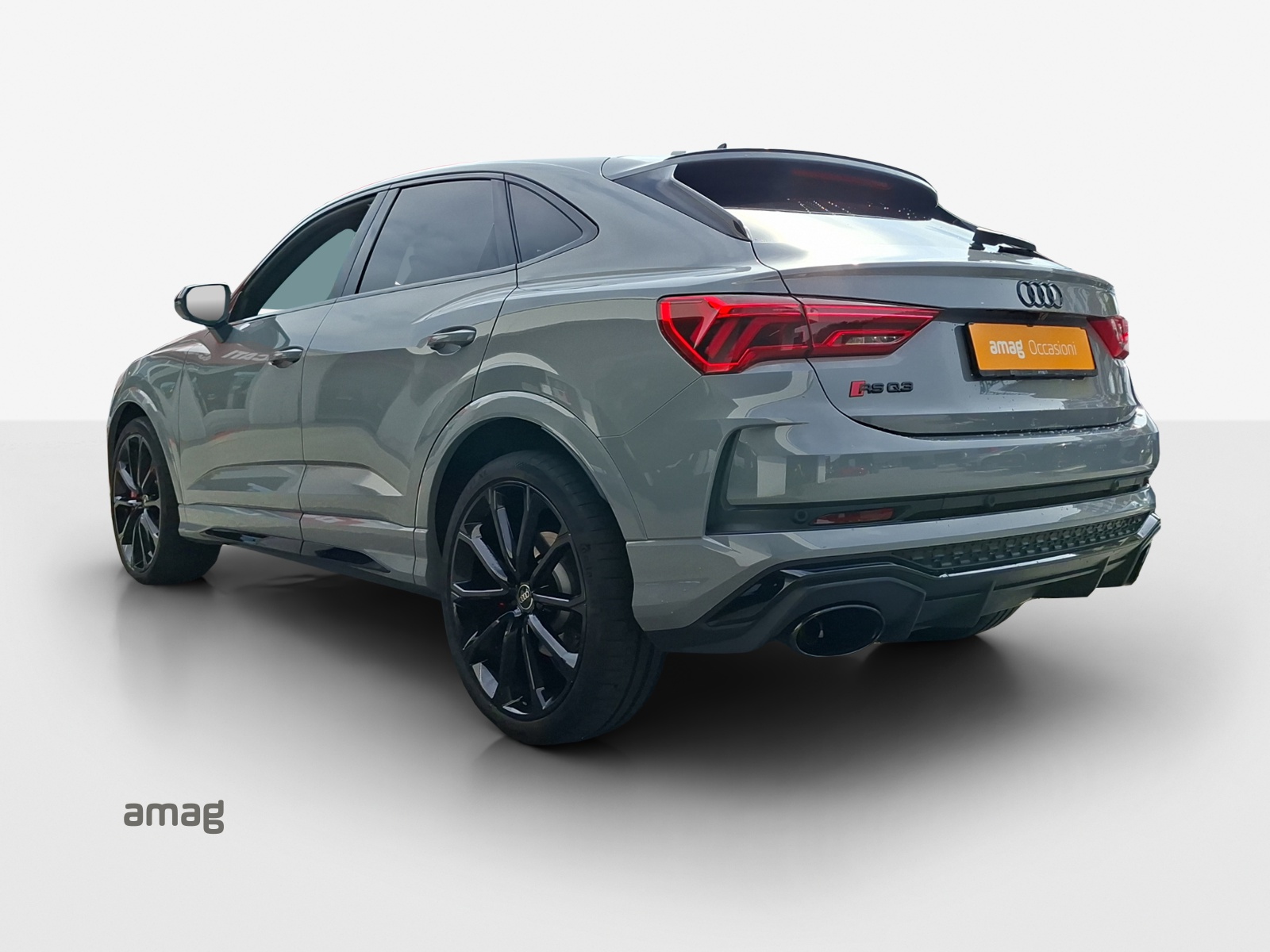 AUDI RS Q3 Sportback quattro S tronic-image-2