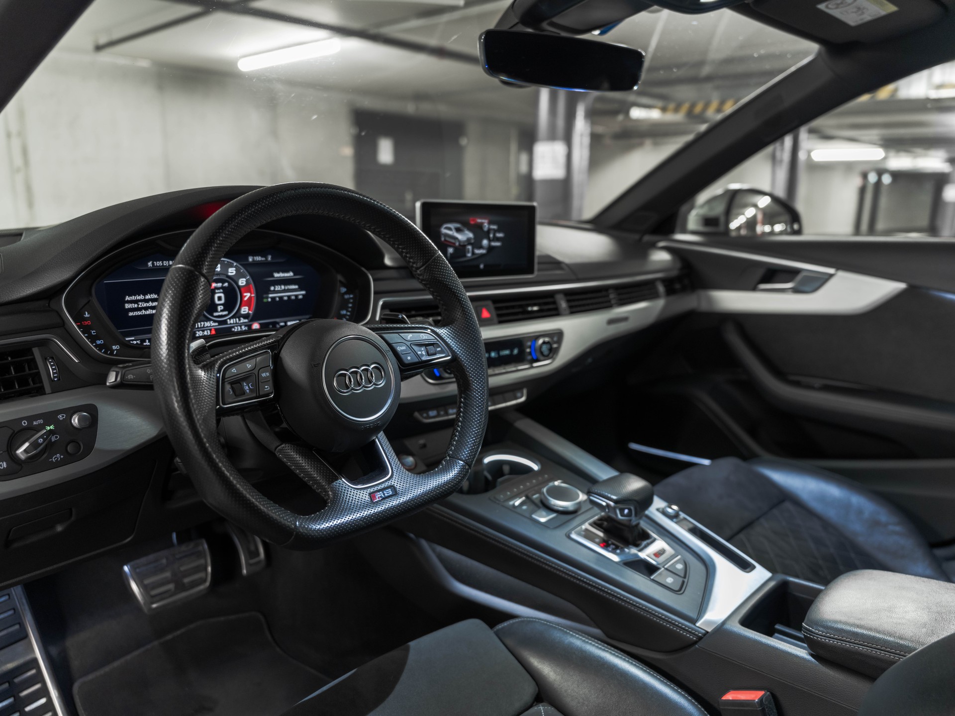 AUDI RS4 Avant 2.9 TFSI quattro tiptronic-image-27