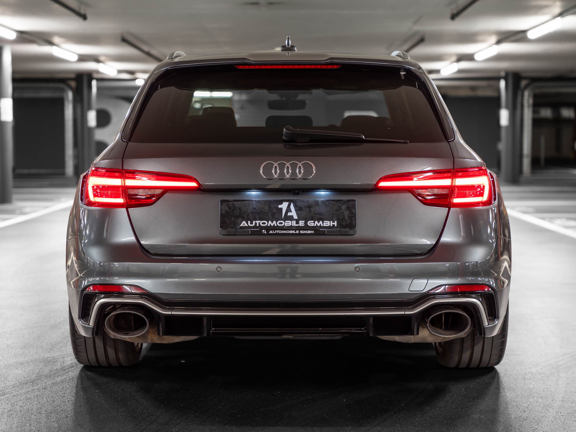 AUDI RS4 Avant 2.9 TFSI quattro tiptronic-image-7