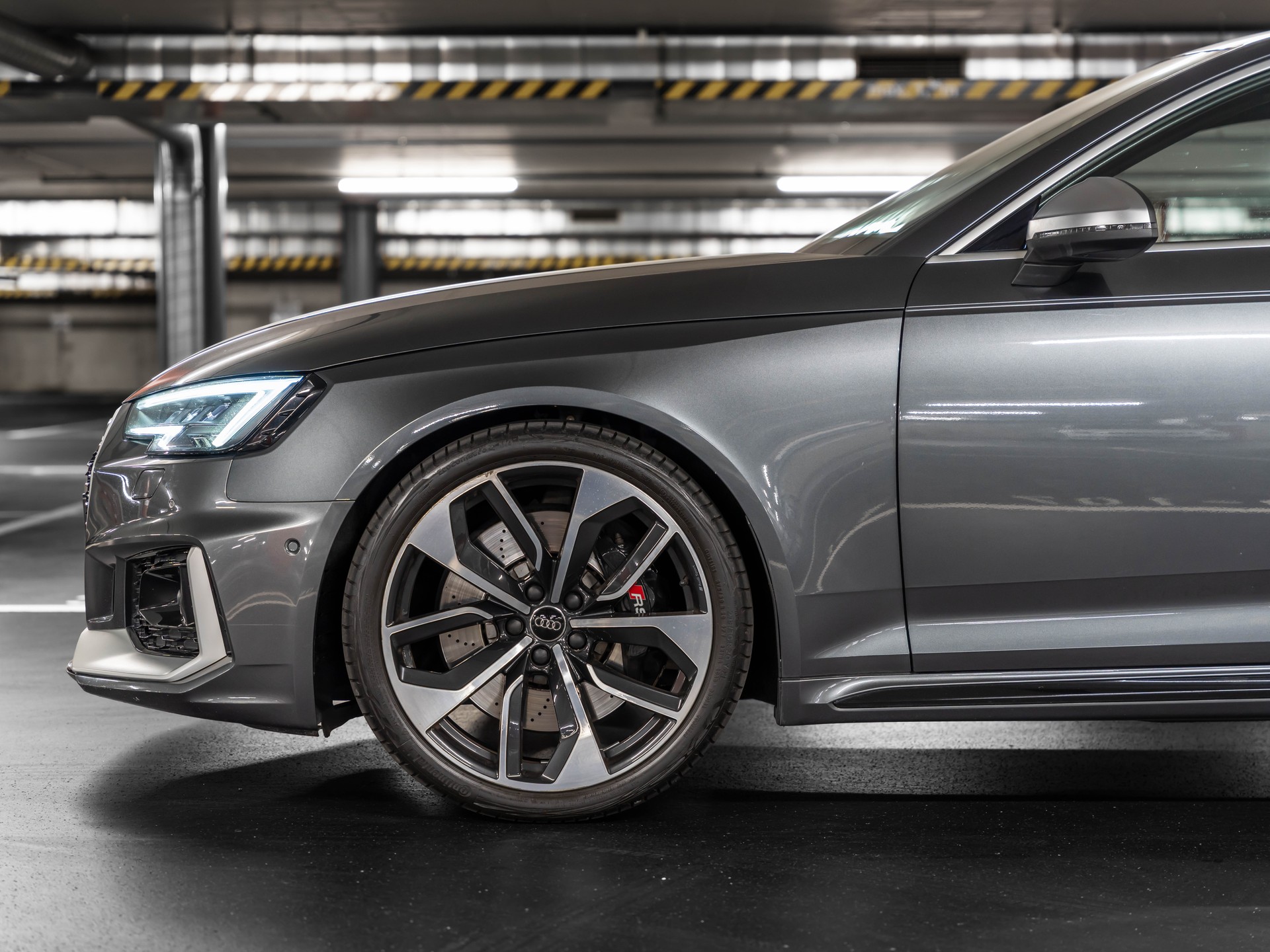 AUDI RS4 Avant 2.9 TFSI quattro tiptronic-image-2