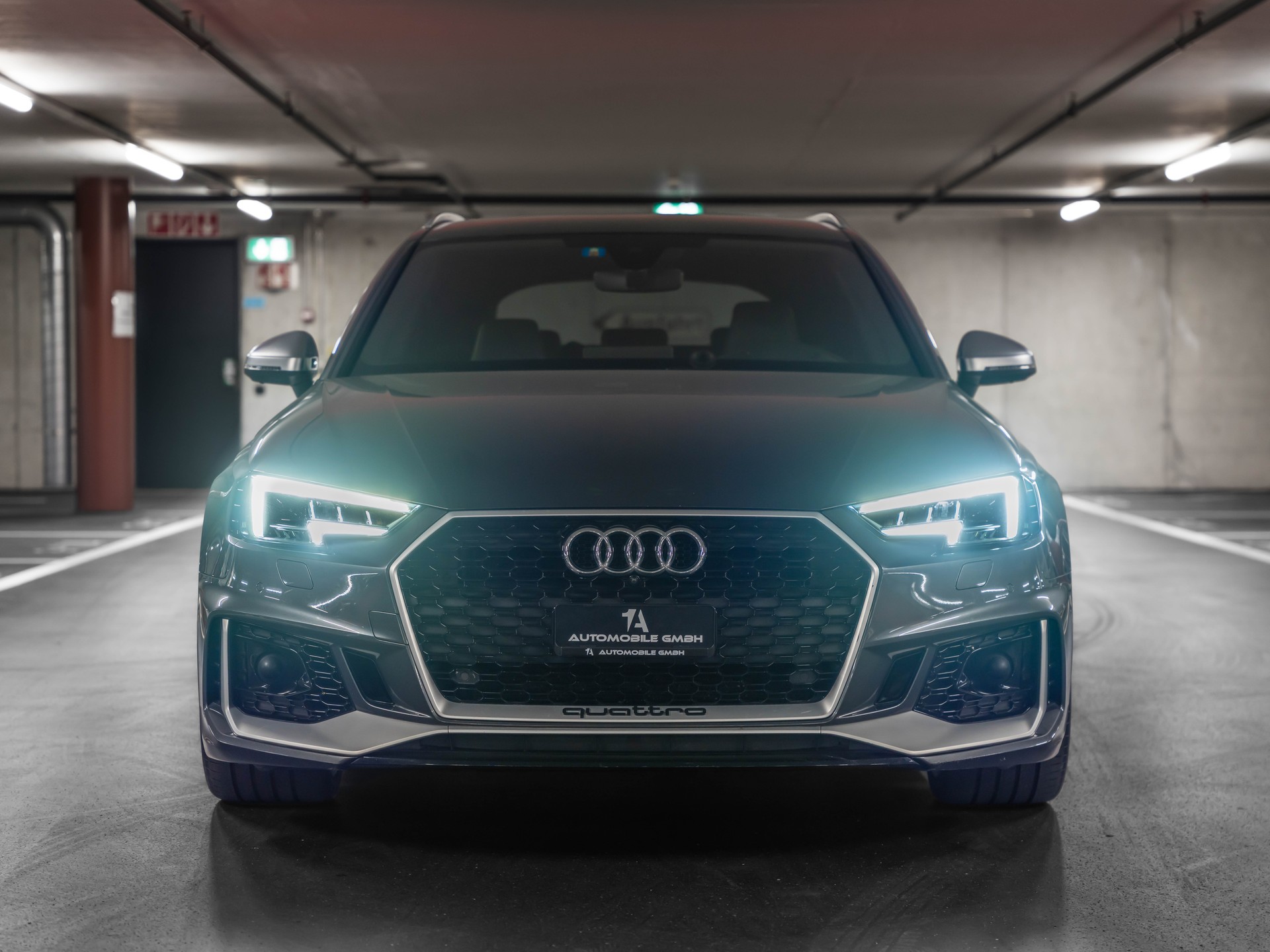 AUDI RS4 Avant 2.9 TFSI quattro tiptronic-image-14