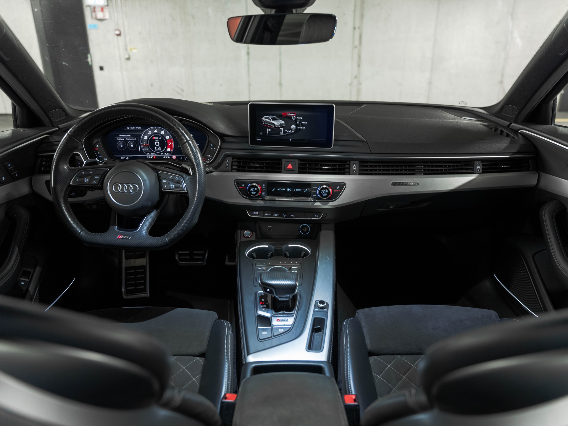 AUDI RS4 Avant 2.9 TFSI quattro tiptronic-image-15