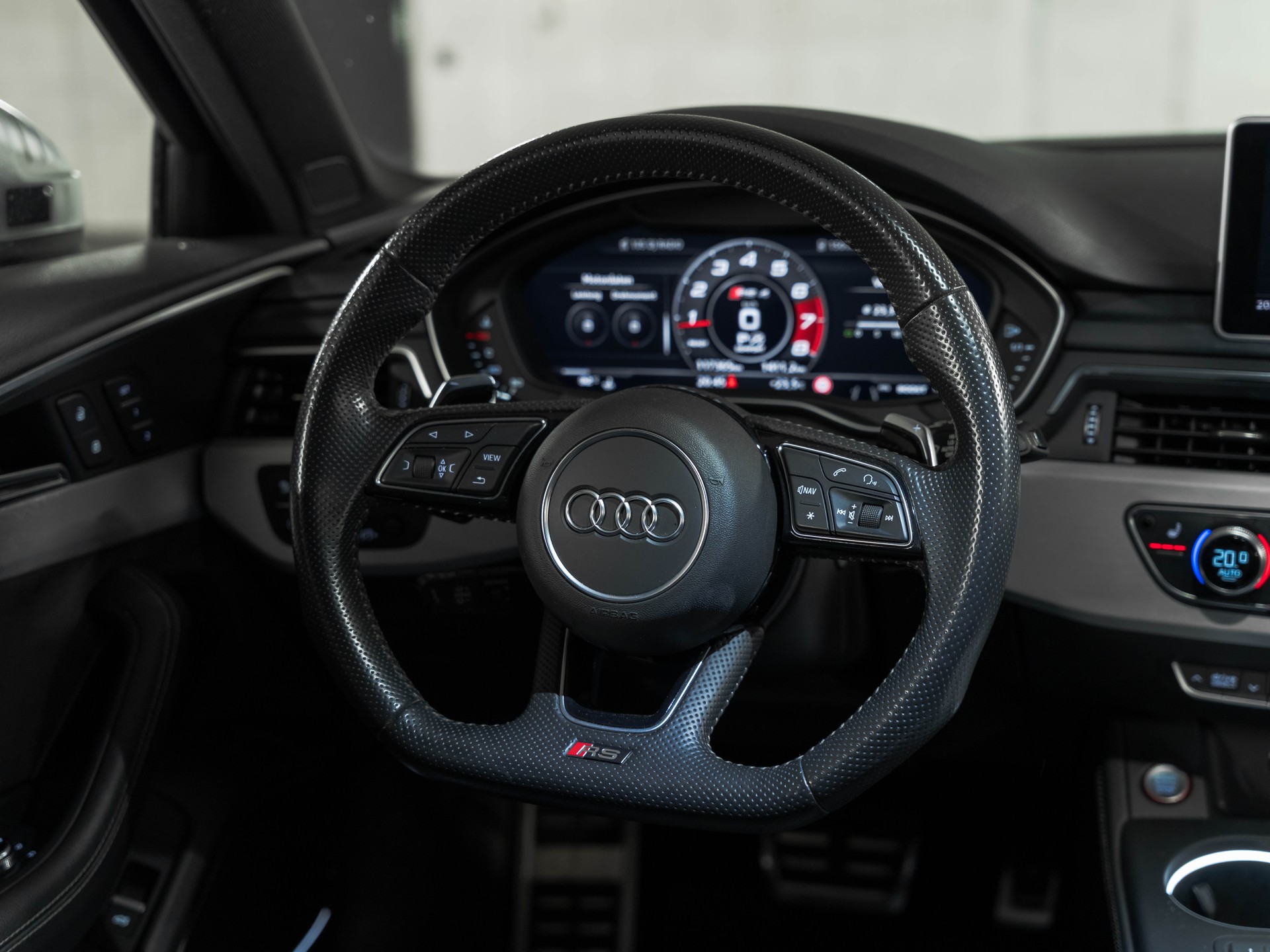 AUDI RS4 Avant 2.9 TFSI quattro tiptronic-image-16