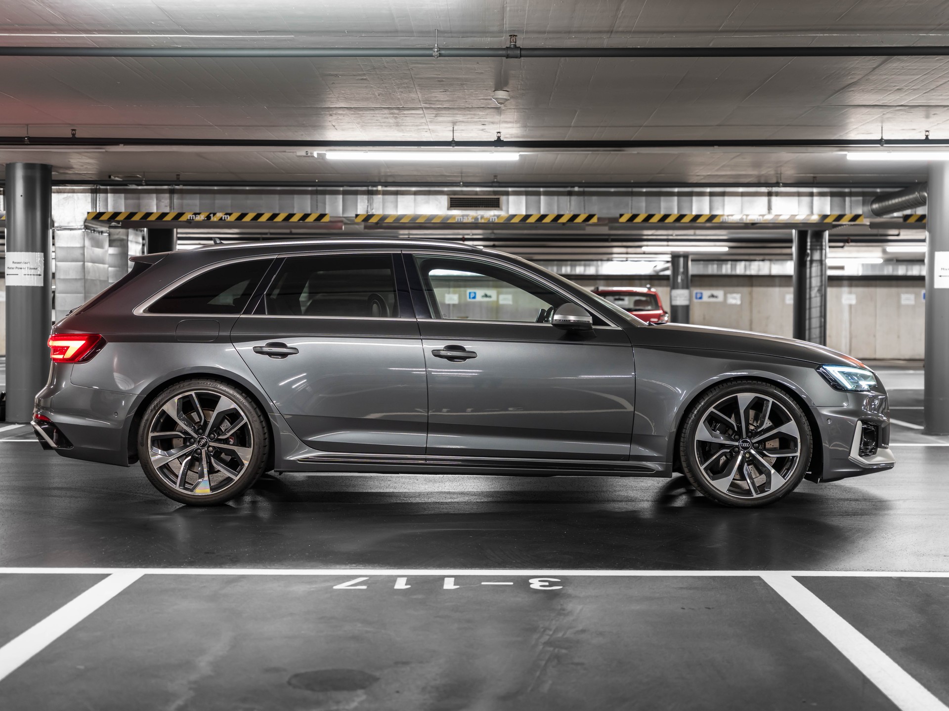 AUDI RS4 Avant 2.9 TFSI quattro tiptronic-image-10