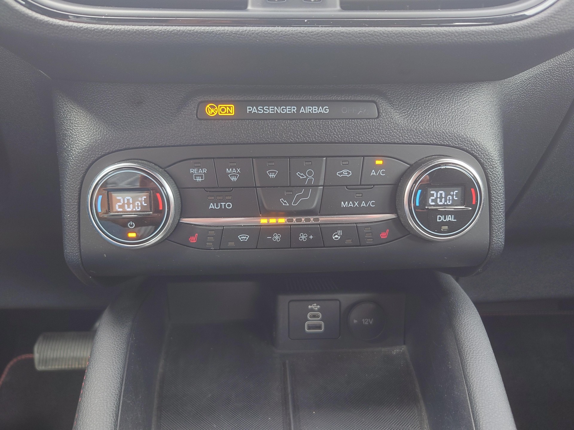 FORD Kuga 2.5 Hybrid ST-Line 4x4-image-8