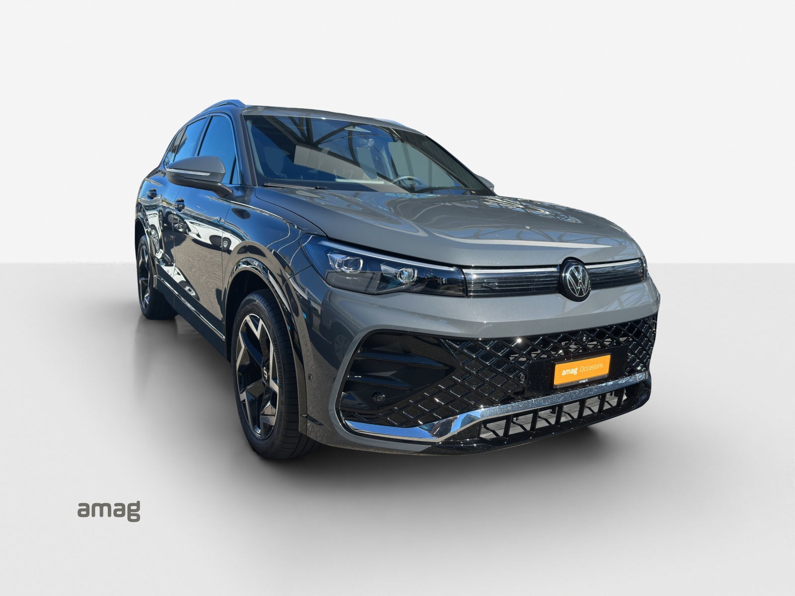 VW Tiguan 2.0 TSI DSG R-Line 4Motion-image-5
