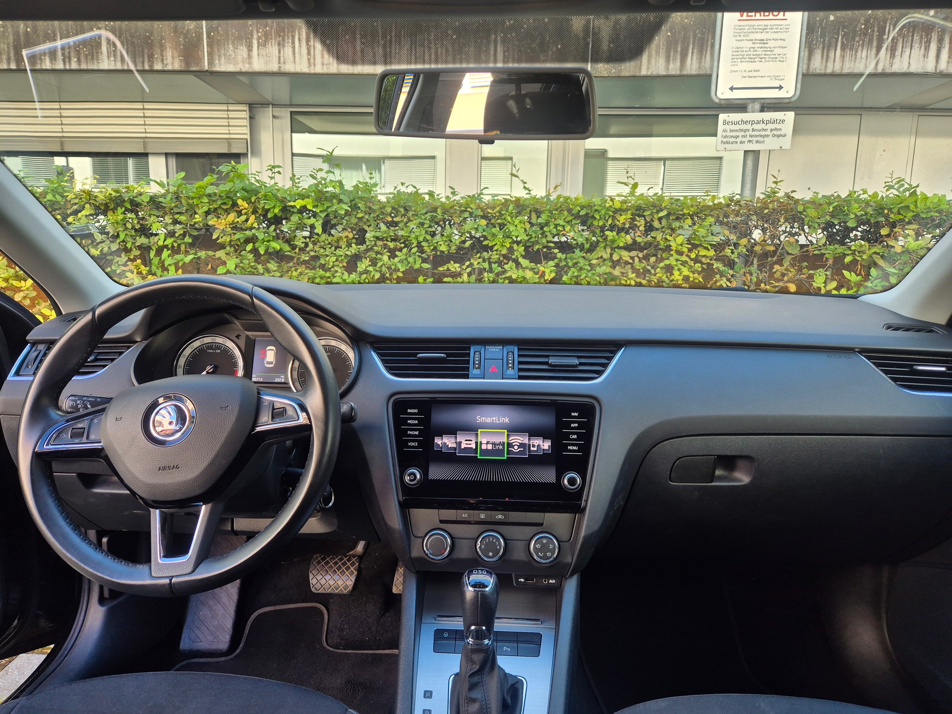 SKODA 2.0 TDI 150 Swiss Line 25 DSG-image-2