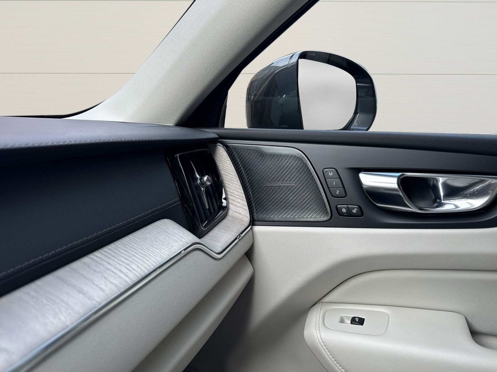 VOLVO XC60 2.0 T6 TE Ultimate Bright eAWD-image-20