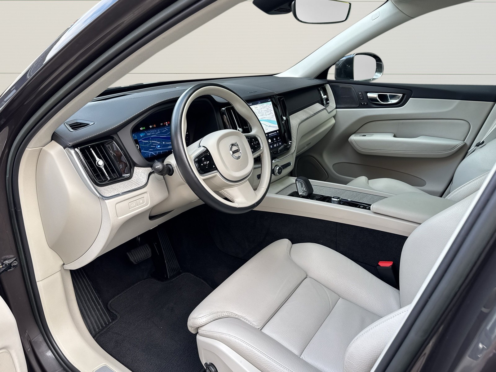 VOLVO XC60 2.0 T6 TE Ultimate Bright eAWD-image-7