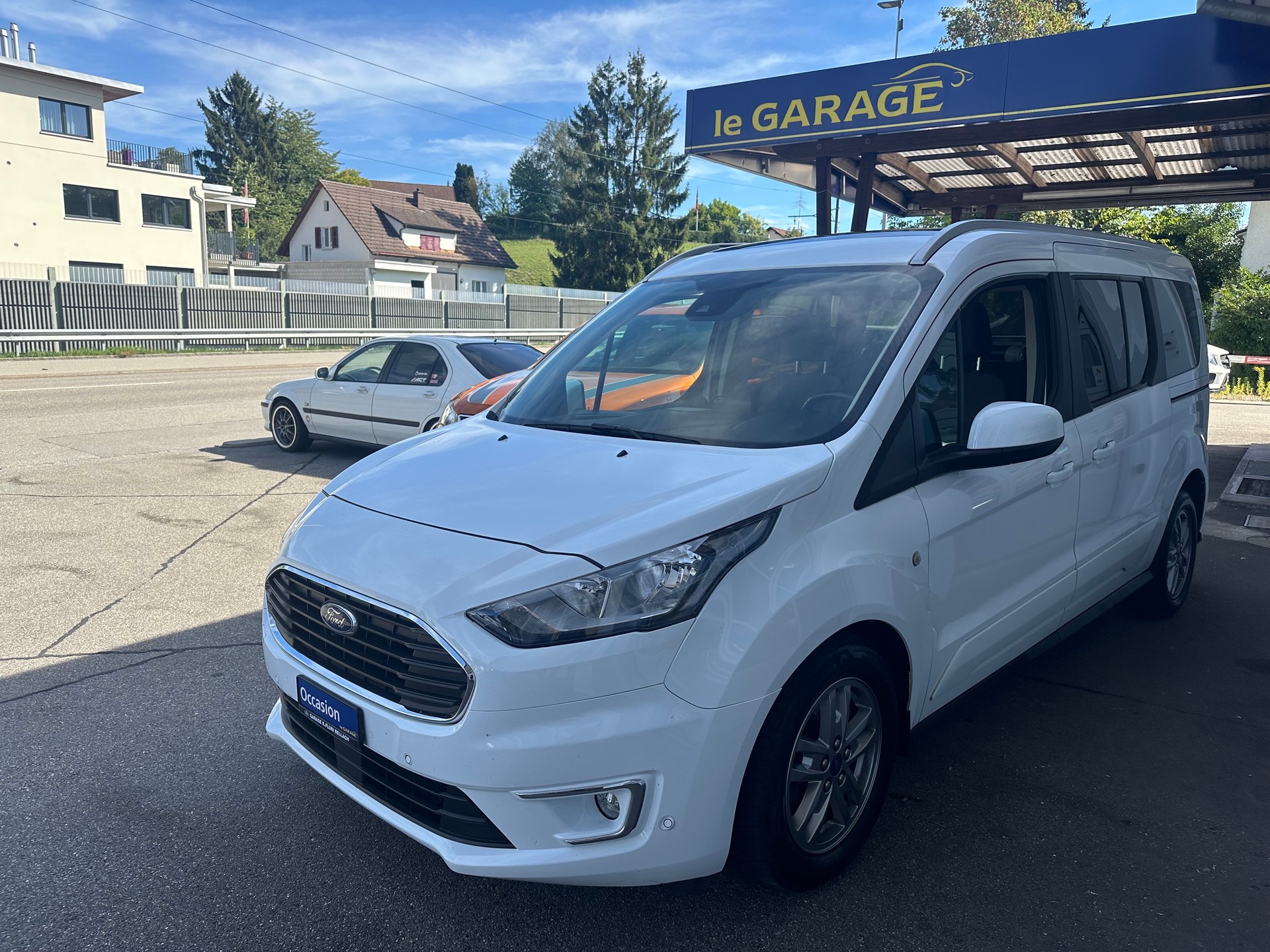FORD Grand Tourneo Connect 1.5 EcoBlue Titanium Automat-image-0