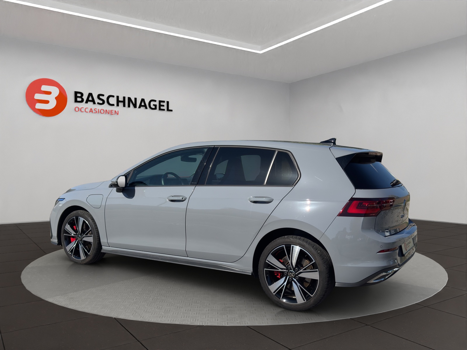 VW Golf 1.4 TSI PHEV GTE-image-2