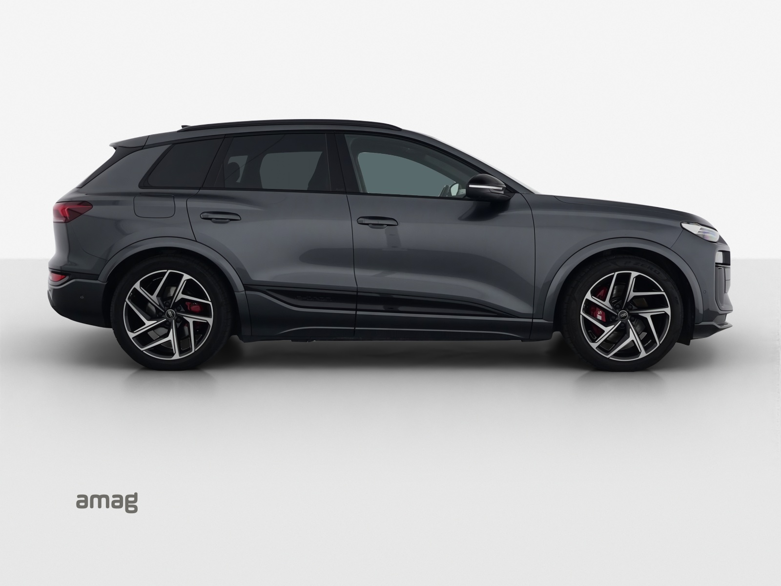 AUDI SQ6 e-tron quattro-image-4