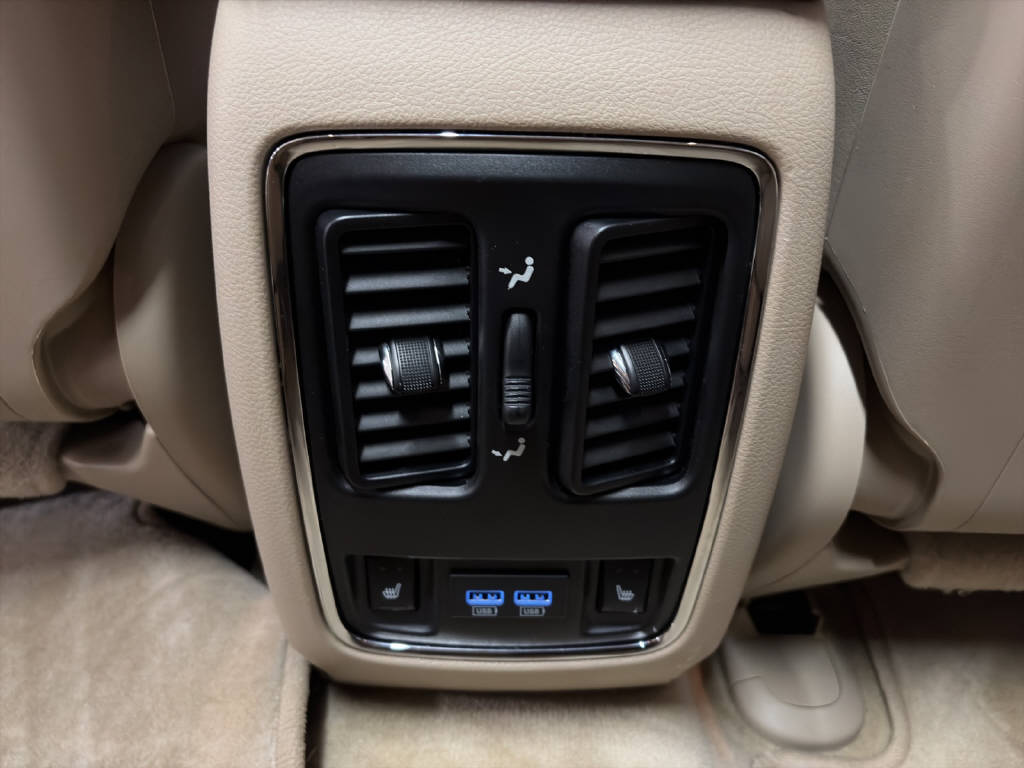 JEEP Grand Cherokee 3.0 CRD 250 PS Overland-image-16
