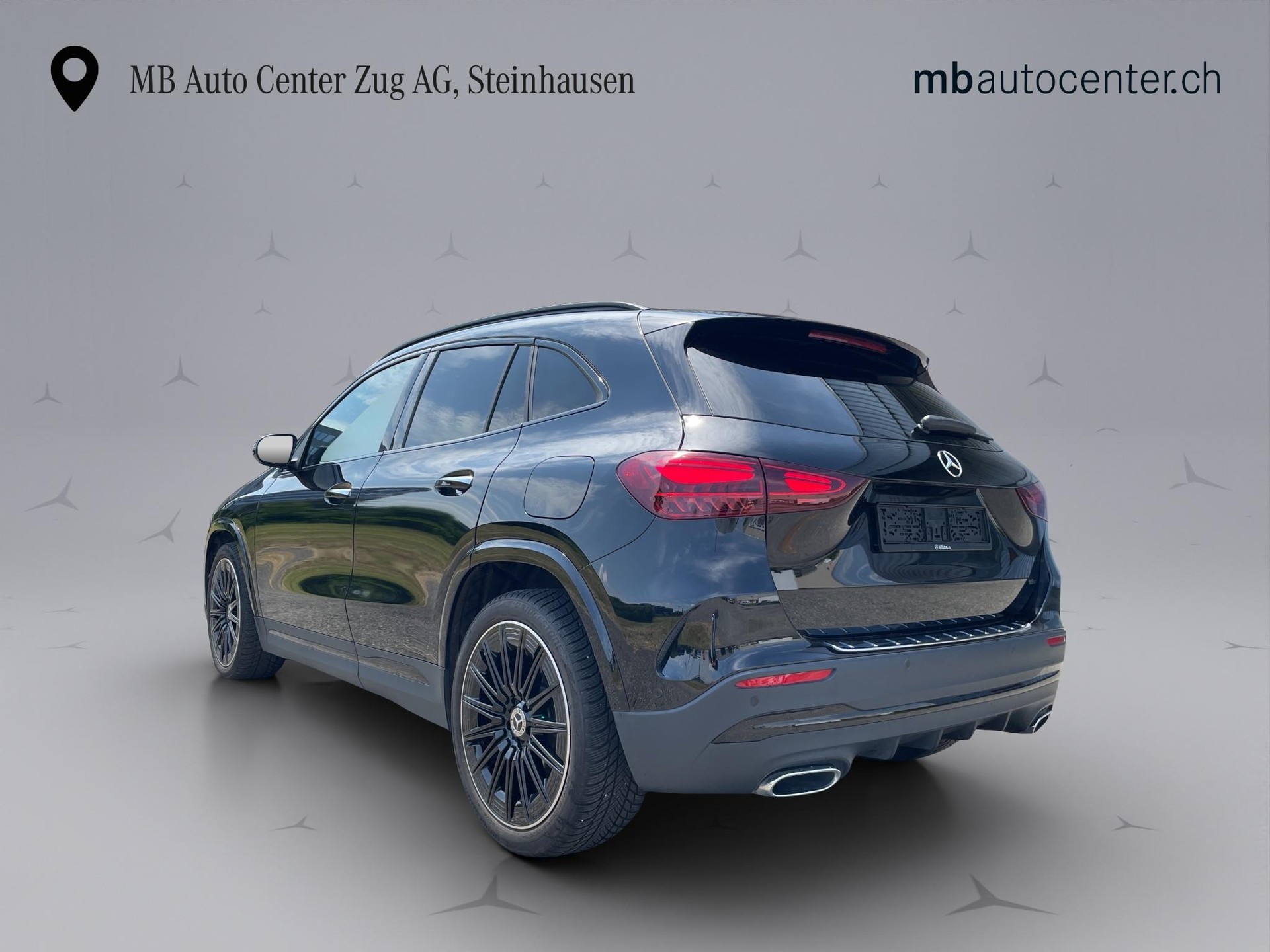 MERCEDES-BENZ GLA 200 Night Star AMG Line-image-3