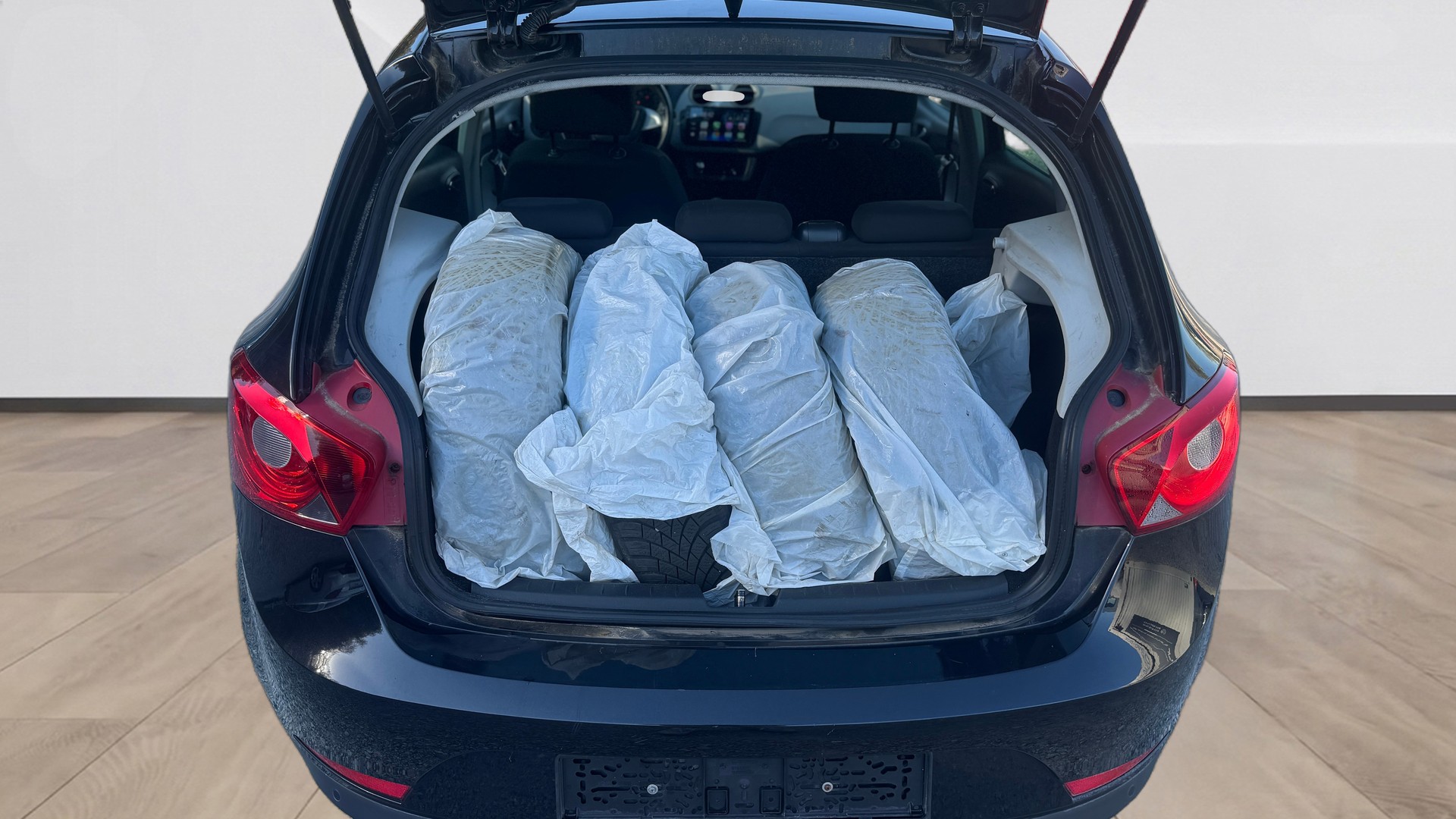 SEAT Ibiza 1.6 16V-image-8