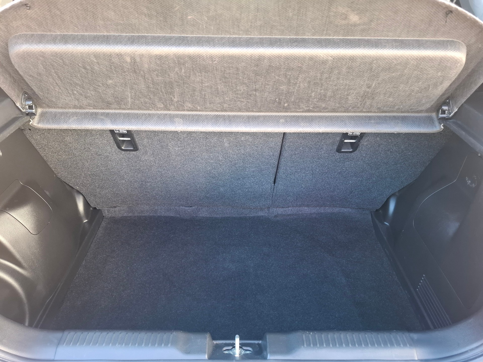 SUZUKI Swift 1.2 Compact Top 4x4 Hybrid-image-7