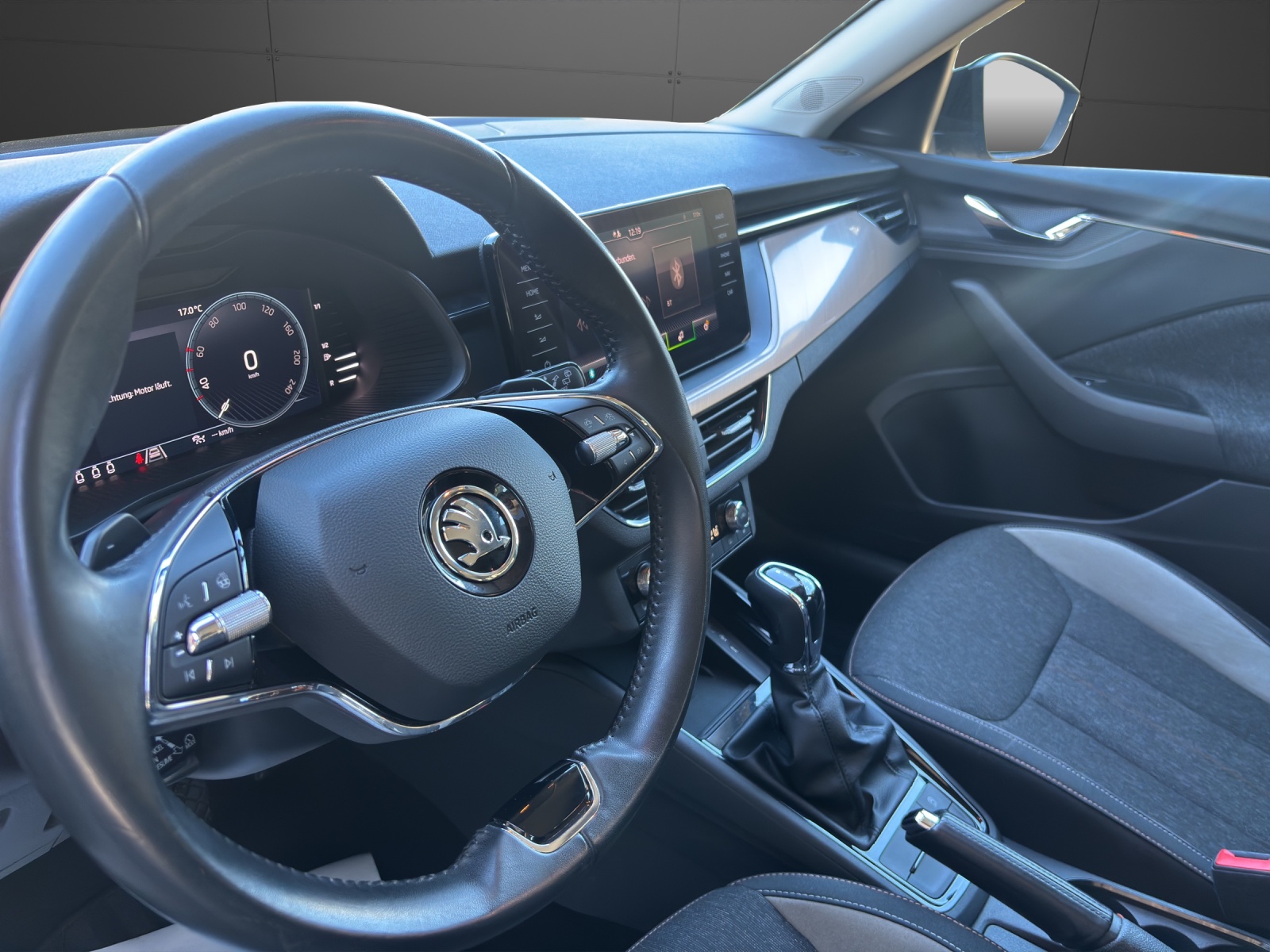 SKODA Kamiq 1.5 TSI ACT Style DSG-image-4