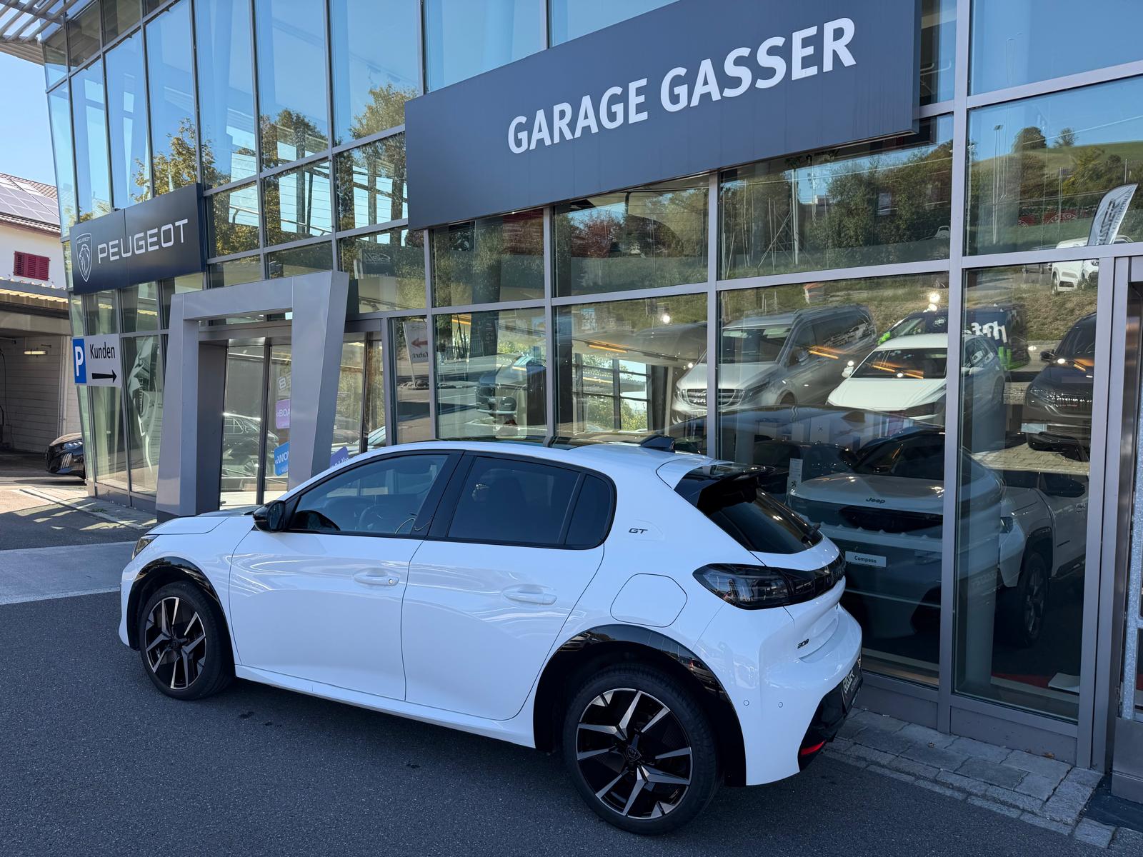 PEUGEOT 208 1.2 MHEV 145 GT-image-2