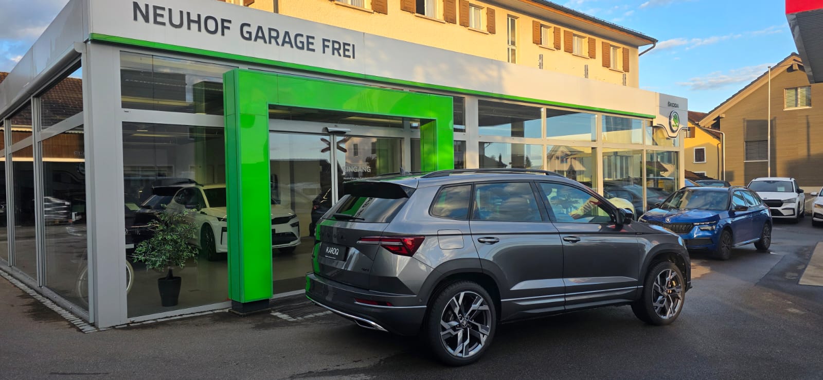 SKODA Karoq 2.0 TDI CR Sport Line 4x4 DSG-image-1