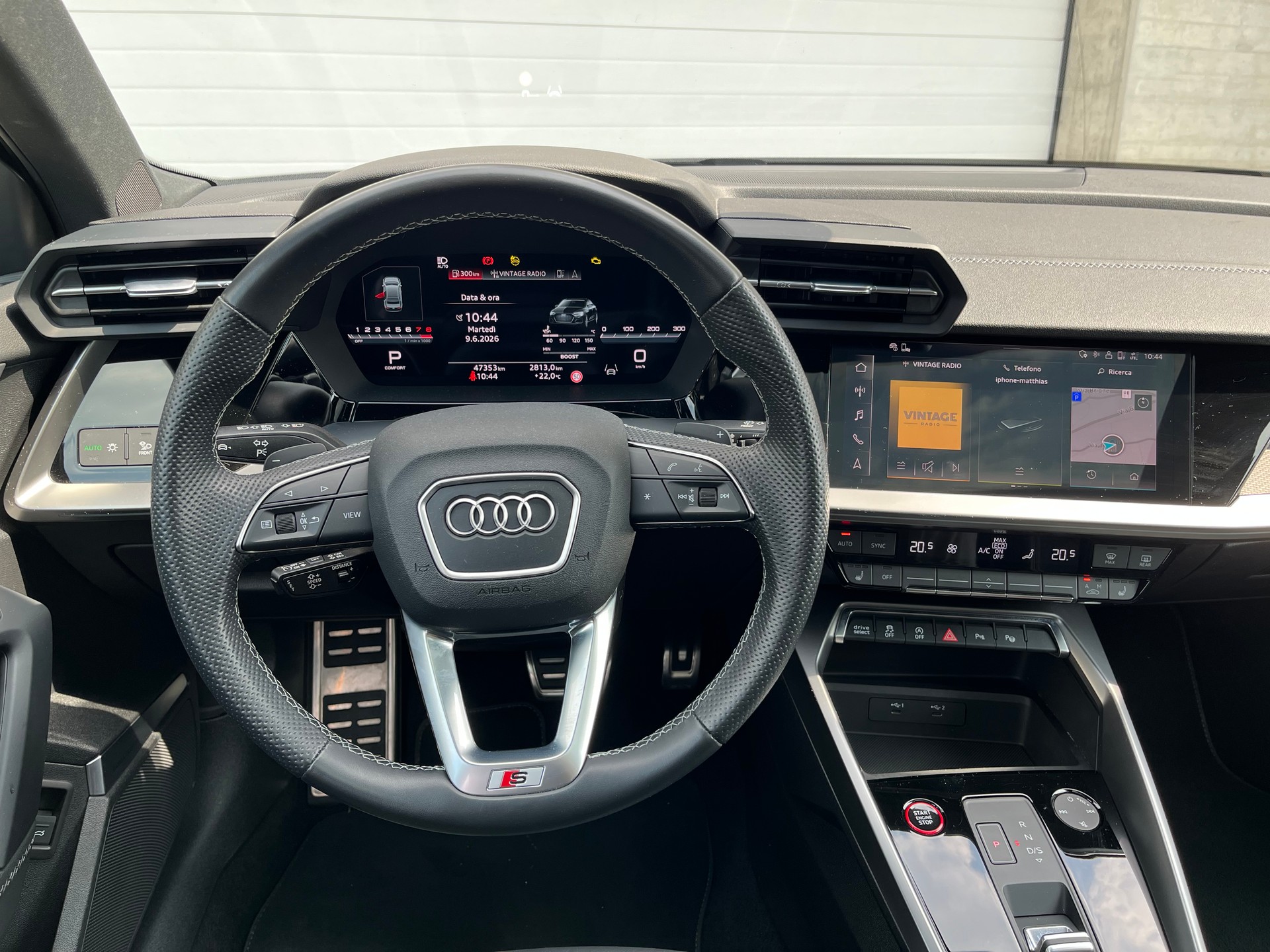 AUDI 2.0 TFSI quattro S-Tronic-image-3