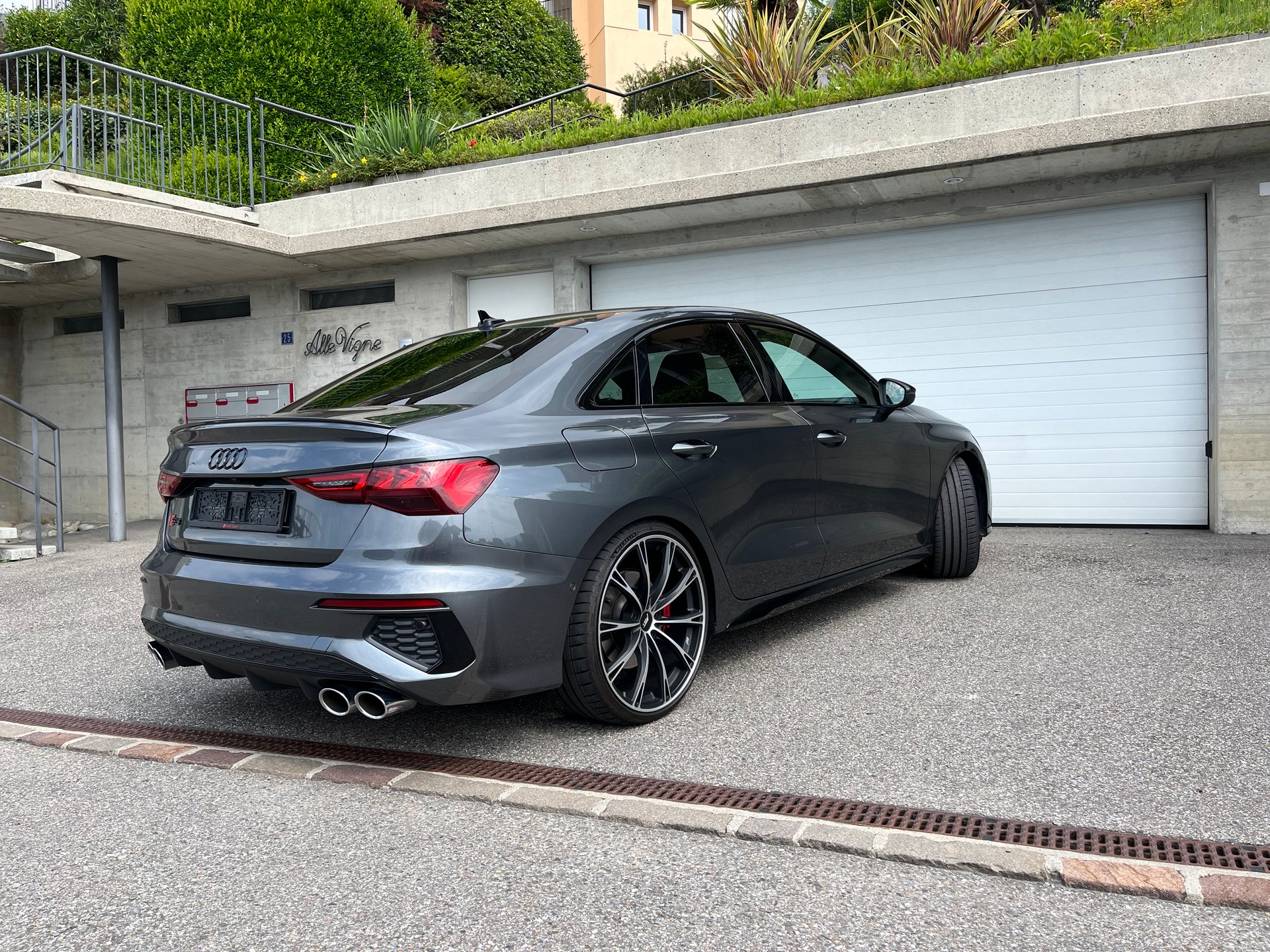 AUDI 2.0 TFSI quattro S-Tronic-image-1