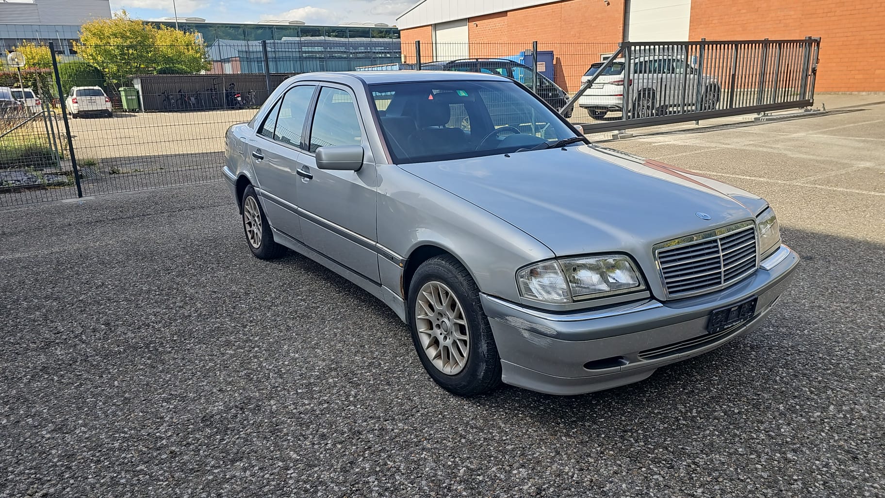 MERCEDES-BENZ C 240 Elégance-image-4