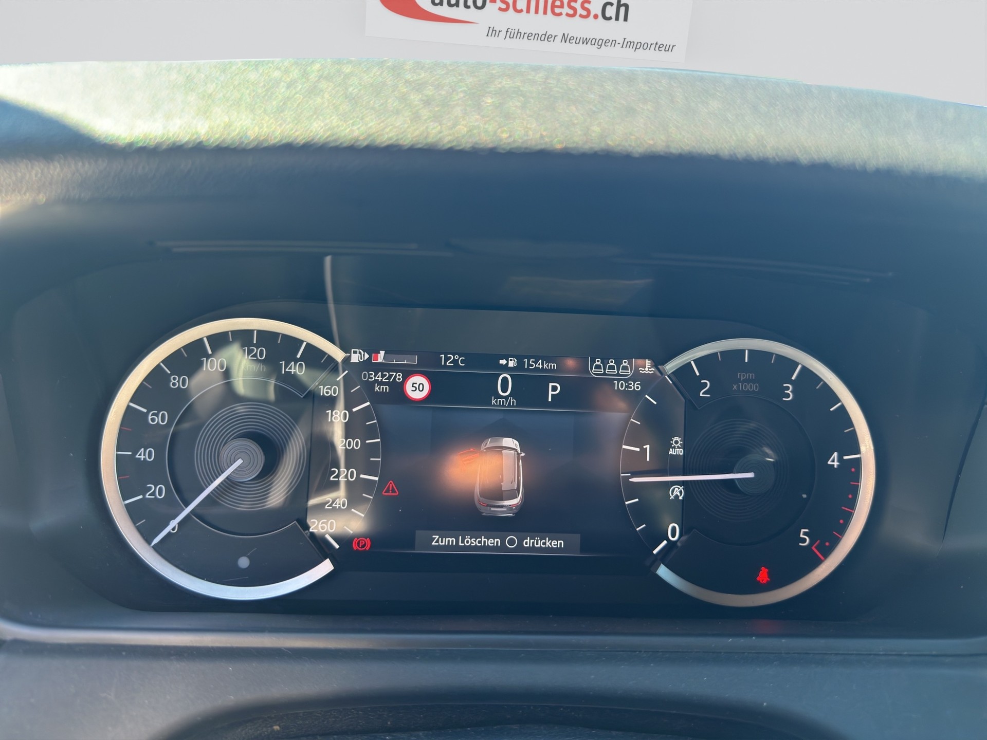 LAND ROVER Range Rover Velar R-Dynamic D 200 SE Automatic Black-image-11