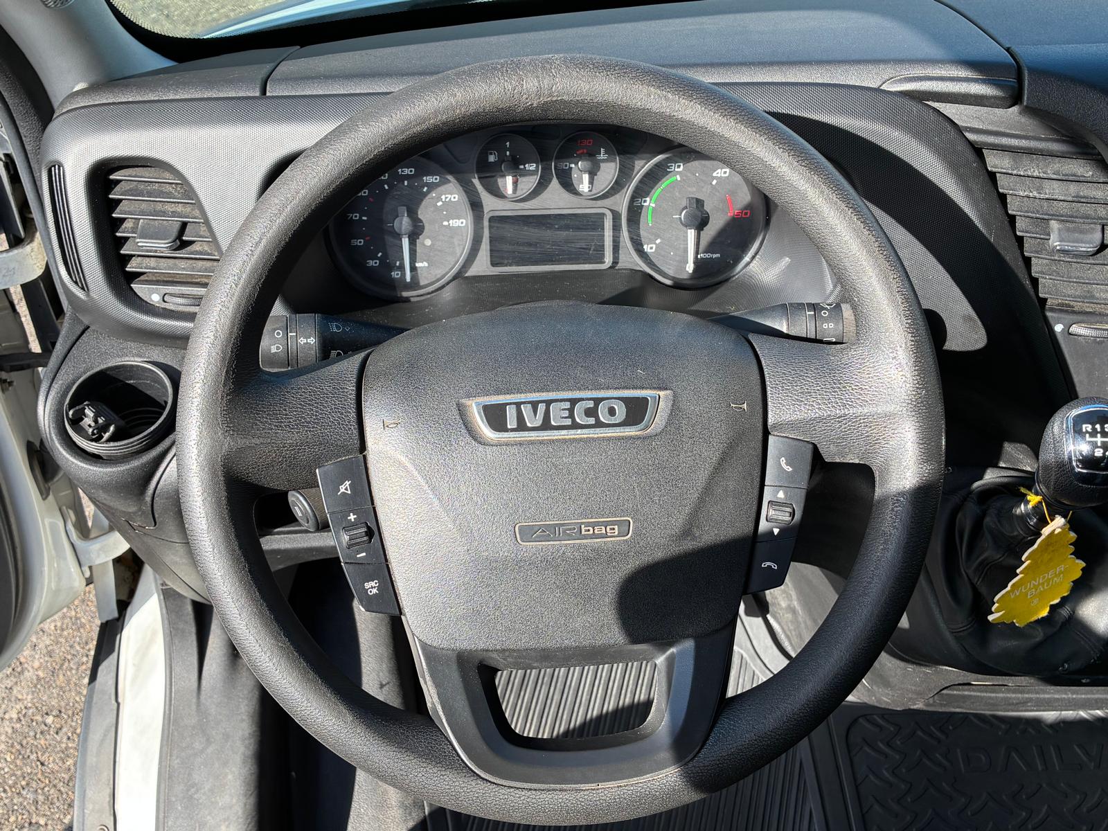 IVECO 35 S 15-image-10