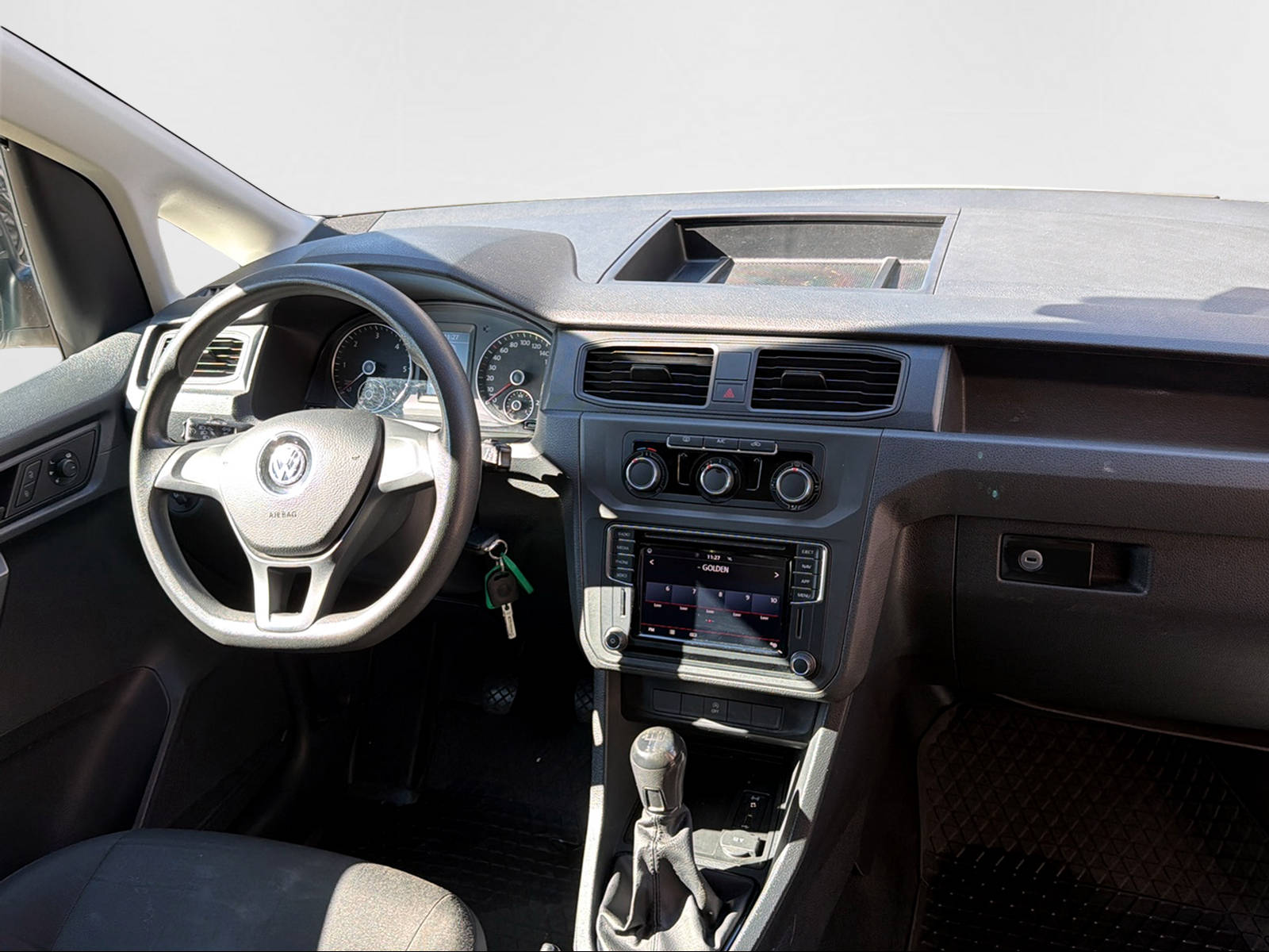 VW Caddy Maxi 2.0TDI BlueMotion Technology-image-5