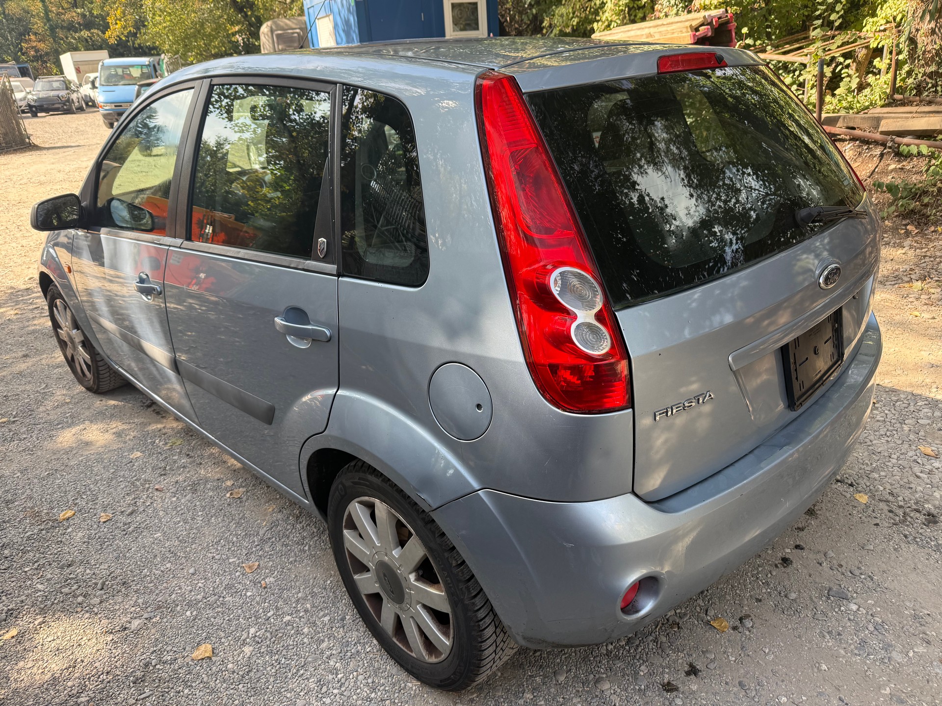 FORD Fiesta 1.6 16V Trend-image-2