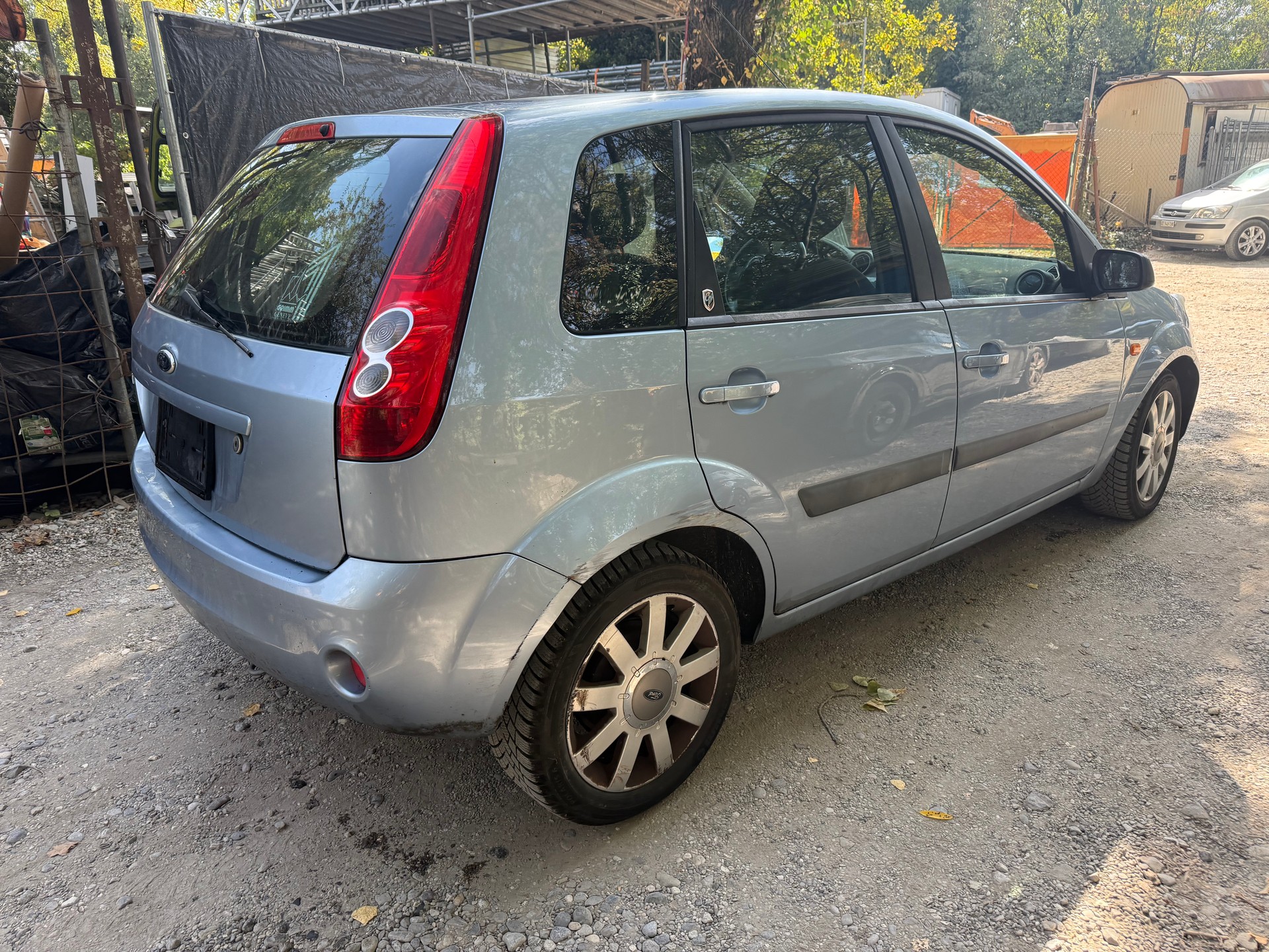 FORD Fiesta 1.6 16V Trend-image-3