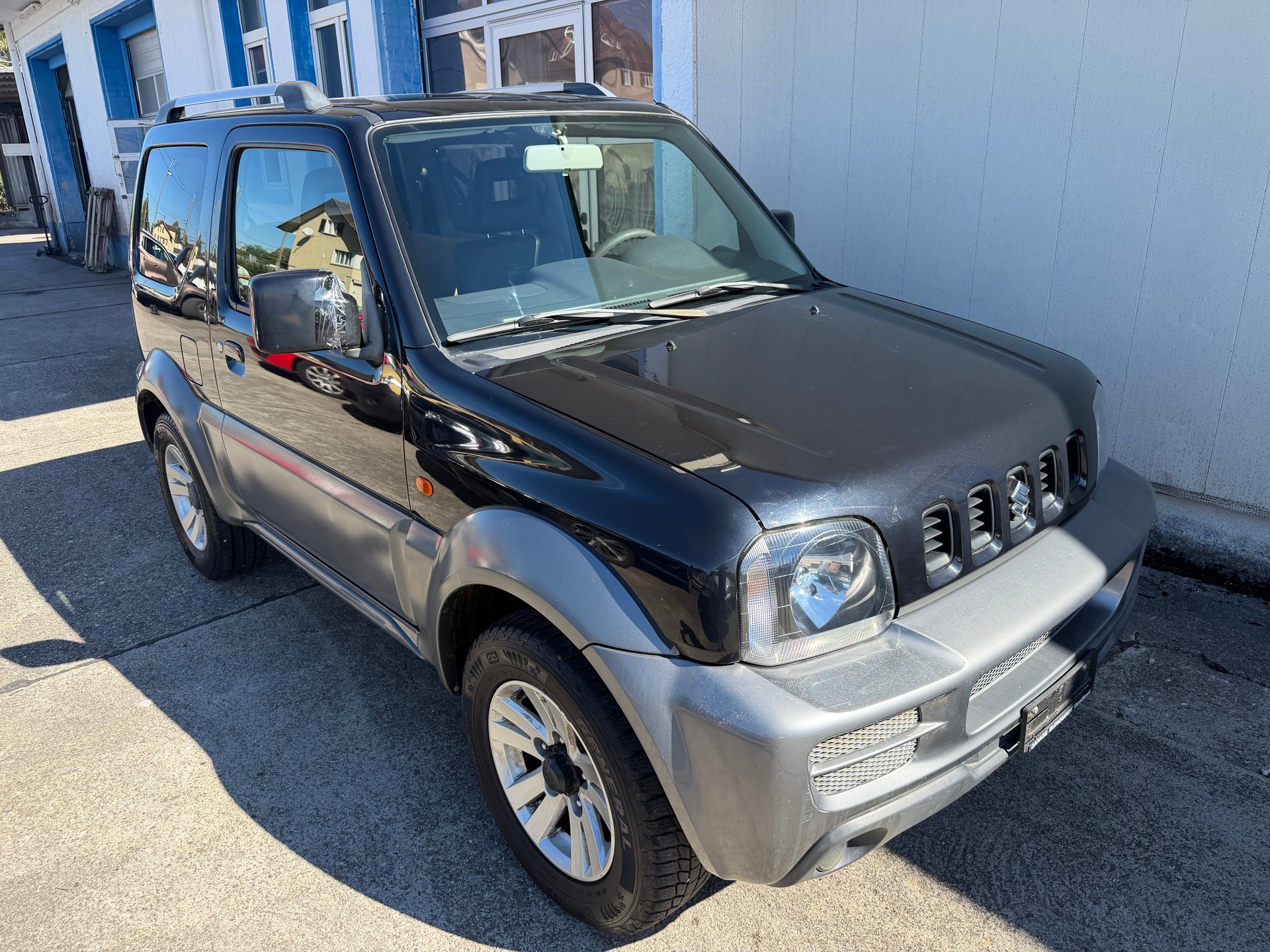 SUZUKI Jimny 1.3 16V Automatic 45km/h-image-1