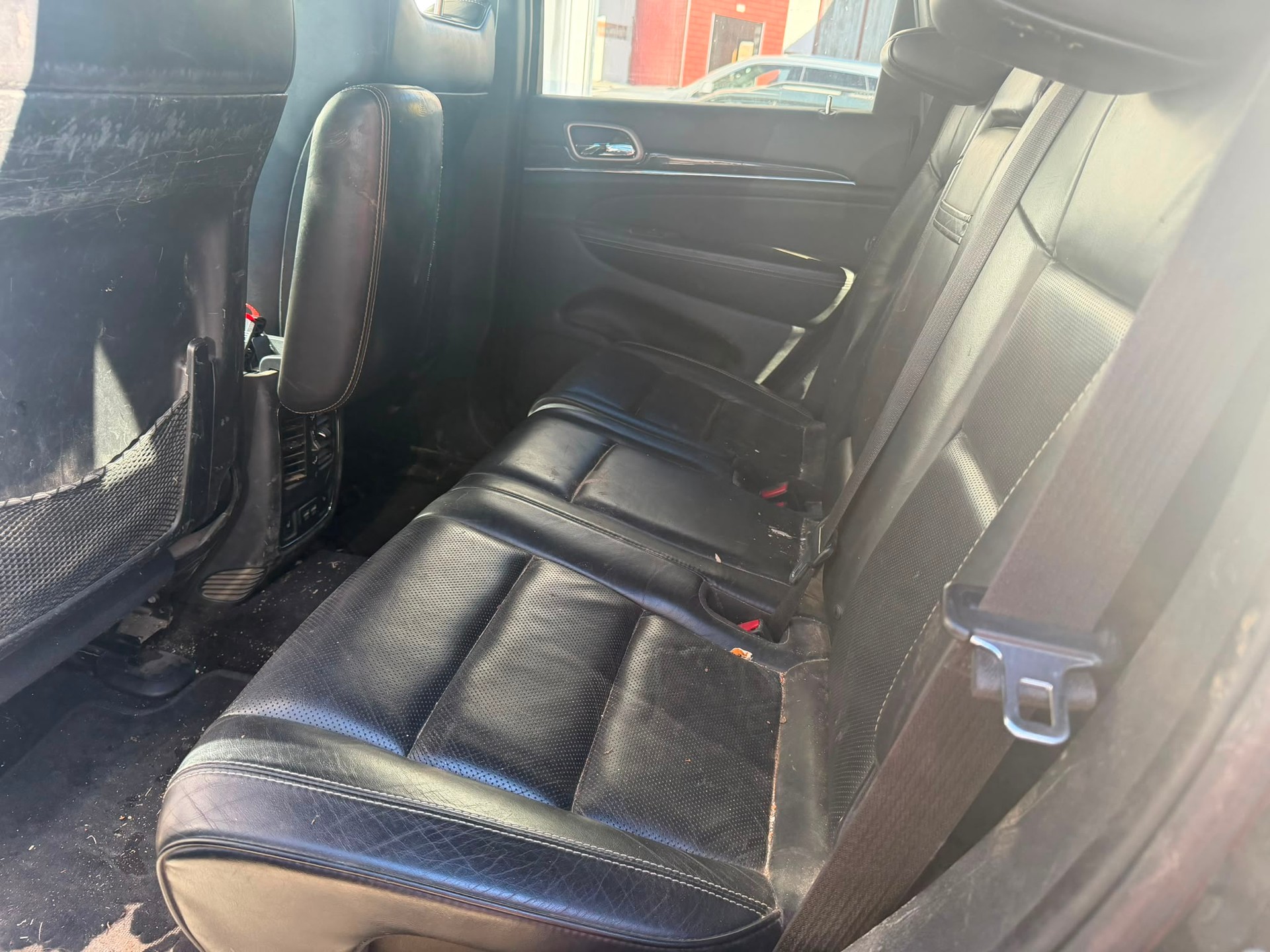 JEEP Grand Cherokee 3.0 CRD Overland Automatic-image-4