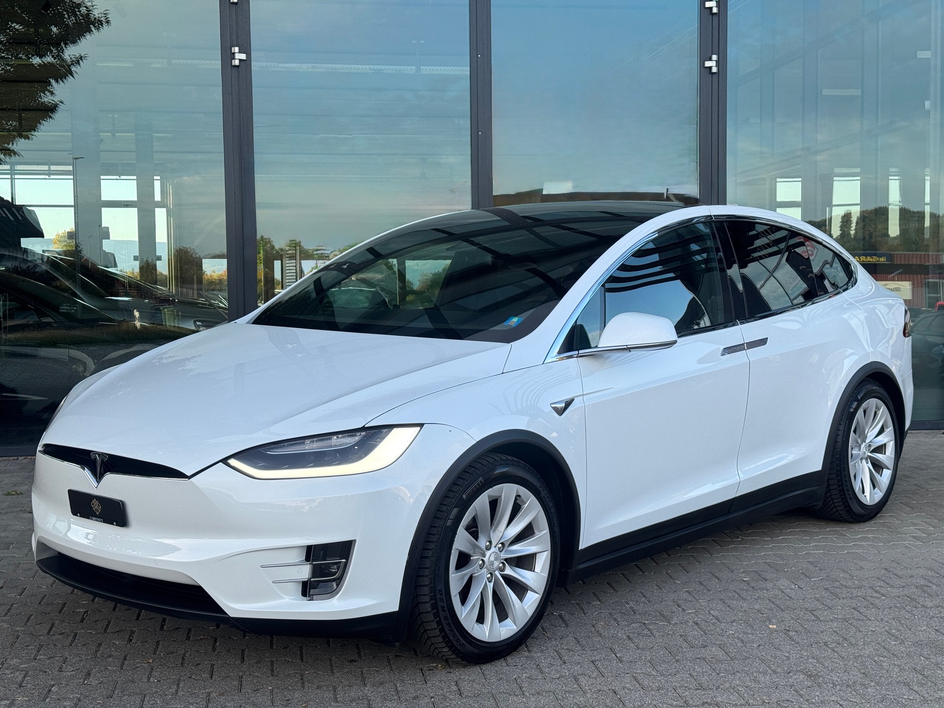 TESLA Model X 100 D / Full Self Driving / inkl. 1 Jahr Batteriegarantie-image-3