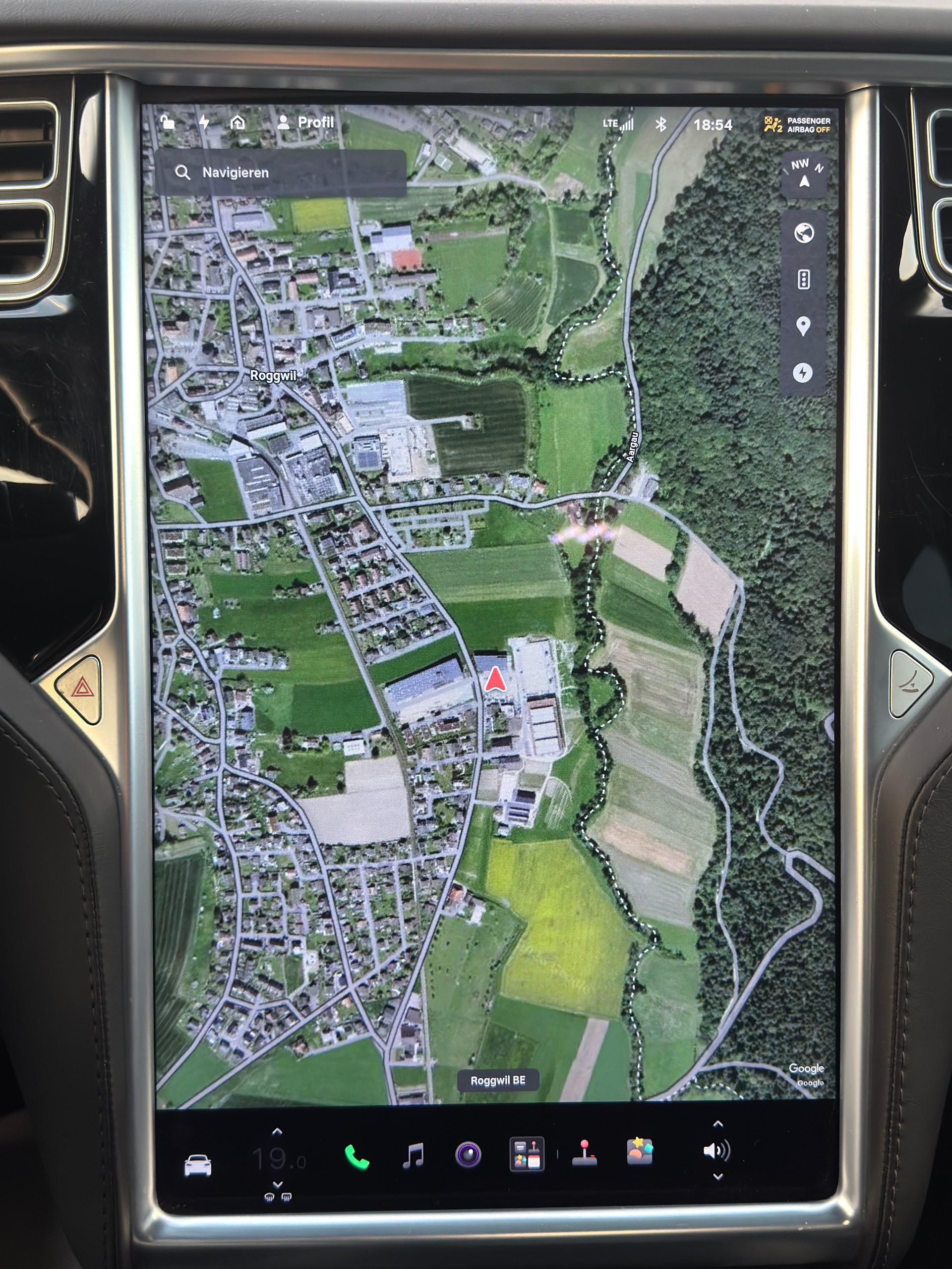 TESLA Model X 100 D / Full Self Driving / inkl. 1 Jahr Batteriegarantie-image-16