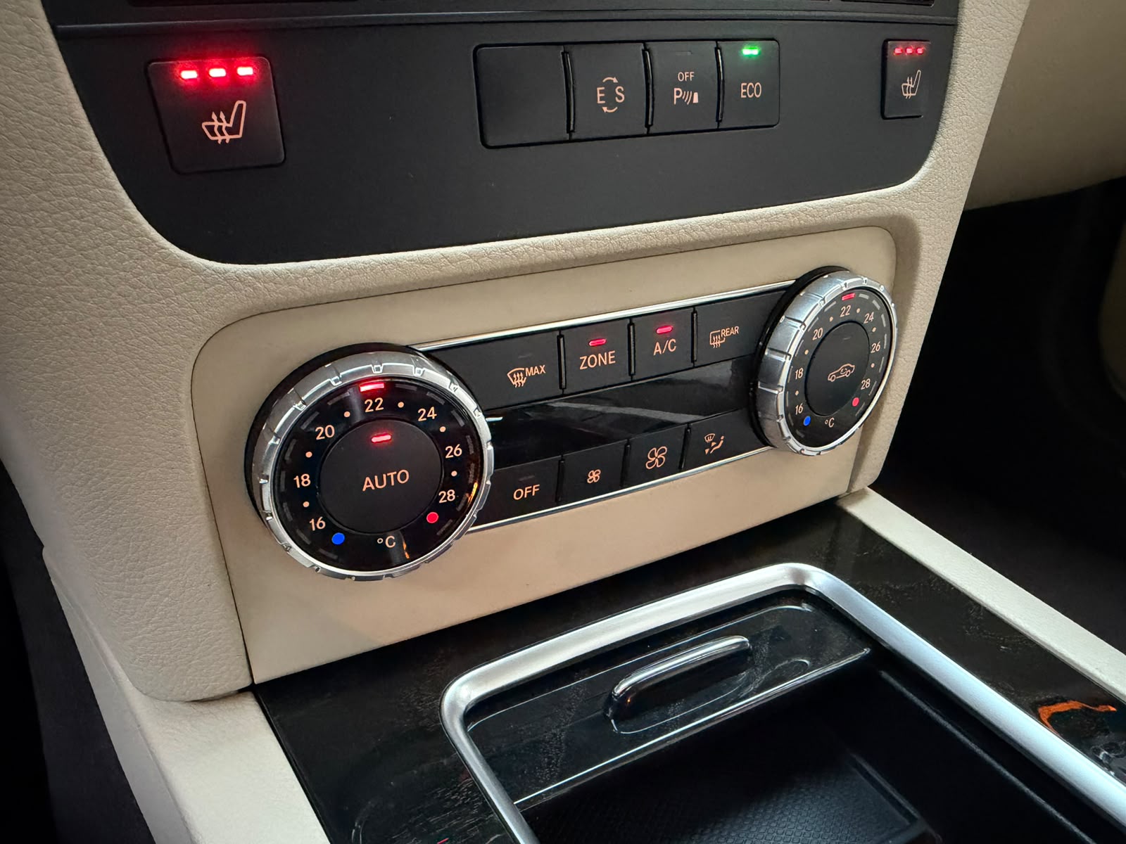 MERCEDES-BENZ GLK 250 BlueTEC 4Matic 7G-Tronic-image-20