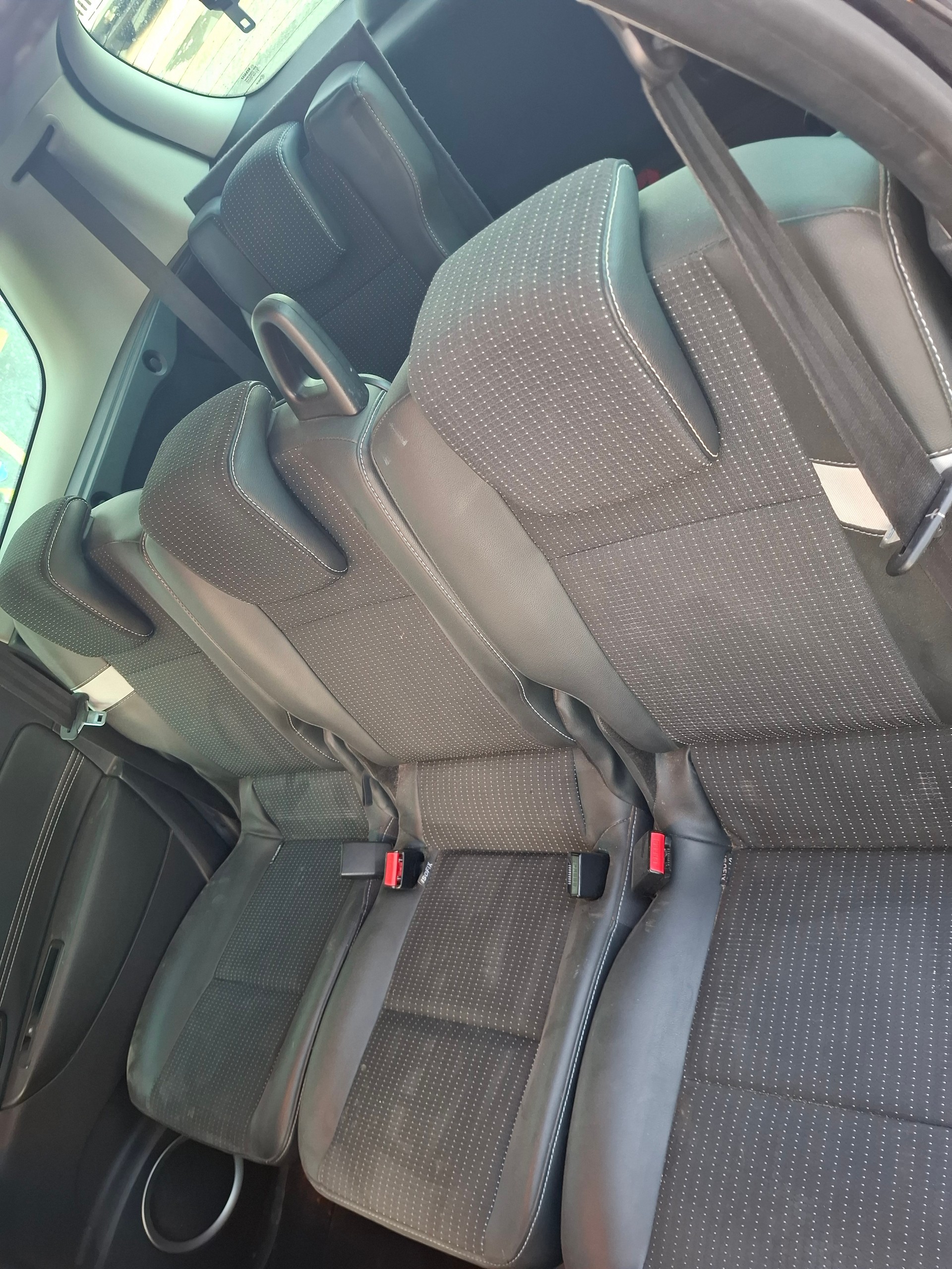 RENAULT Grand Scénic 2.0 16V Dynamique X-Tronic CVT-image-7
