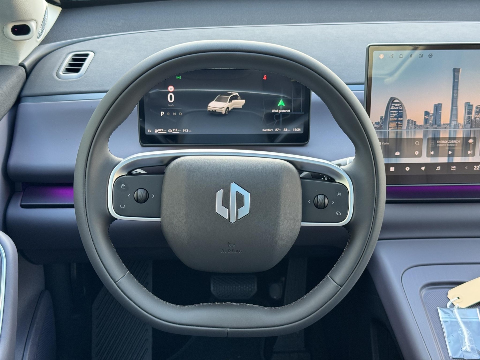 LEAPMOTOR C10 1.5 REEV Design-image-13