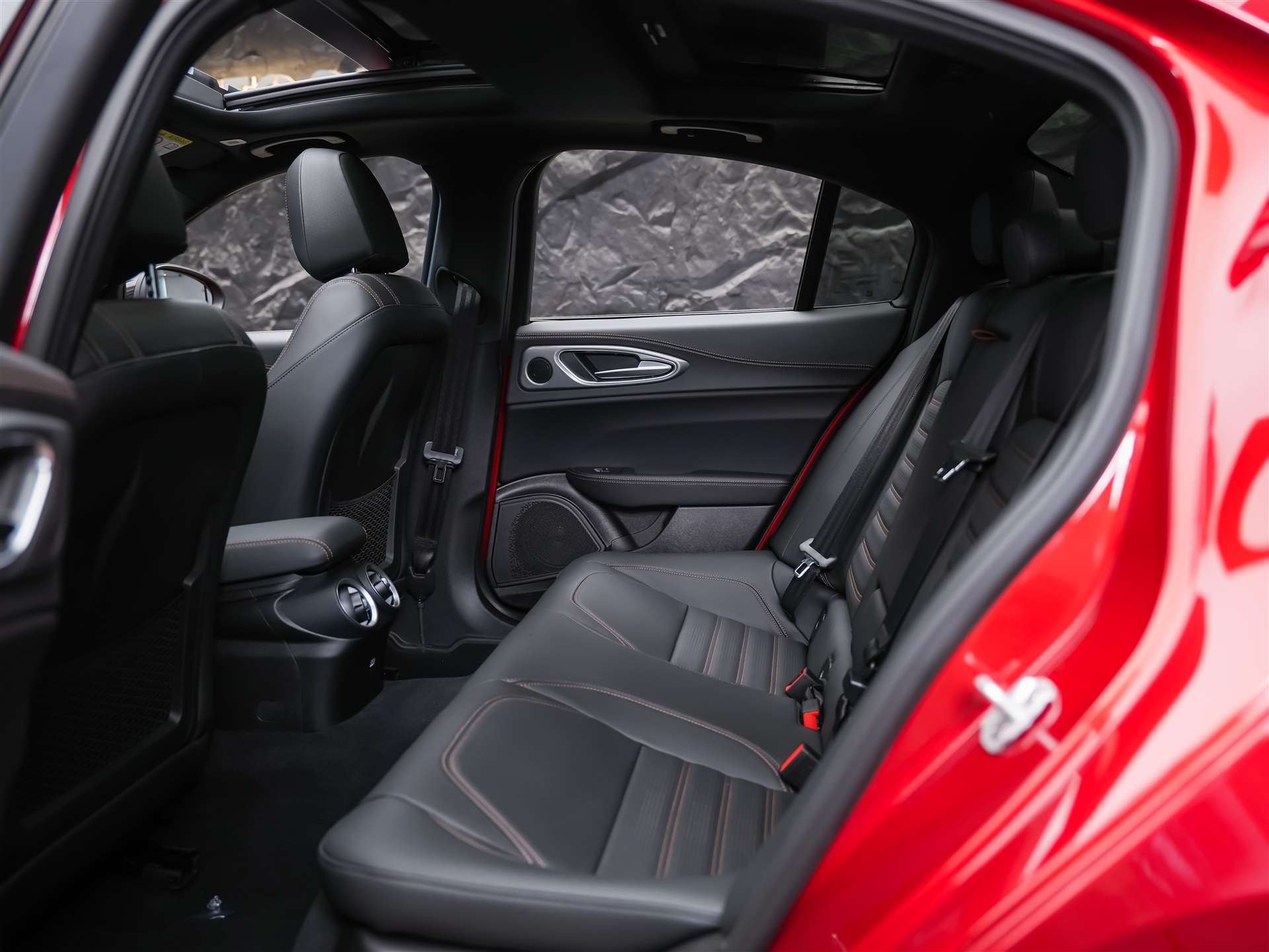 ALFA ROMEO Giulia 2.0 Intensa Q4 AT8 *SOFORT Verfügbar*Werksgarantie*Panorama*Harman/Kardon*-image-15
