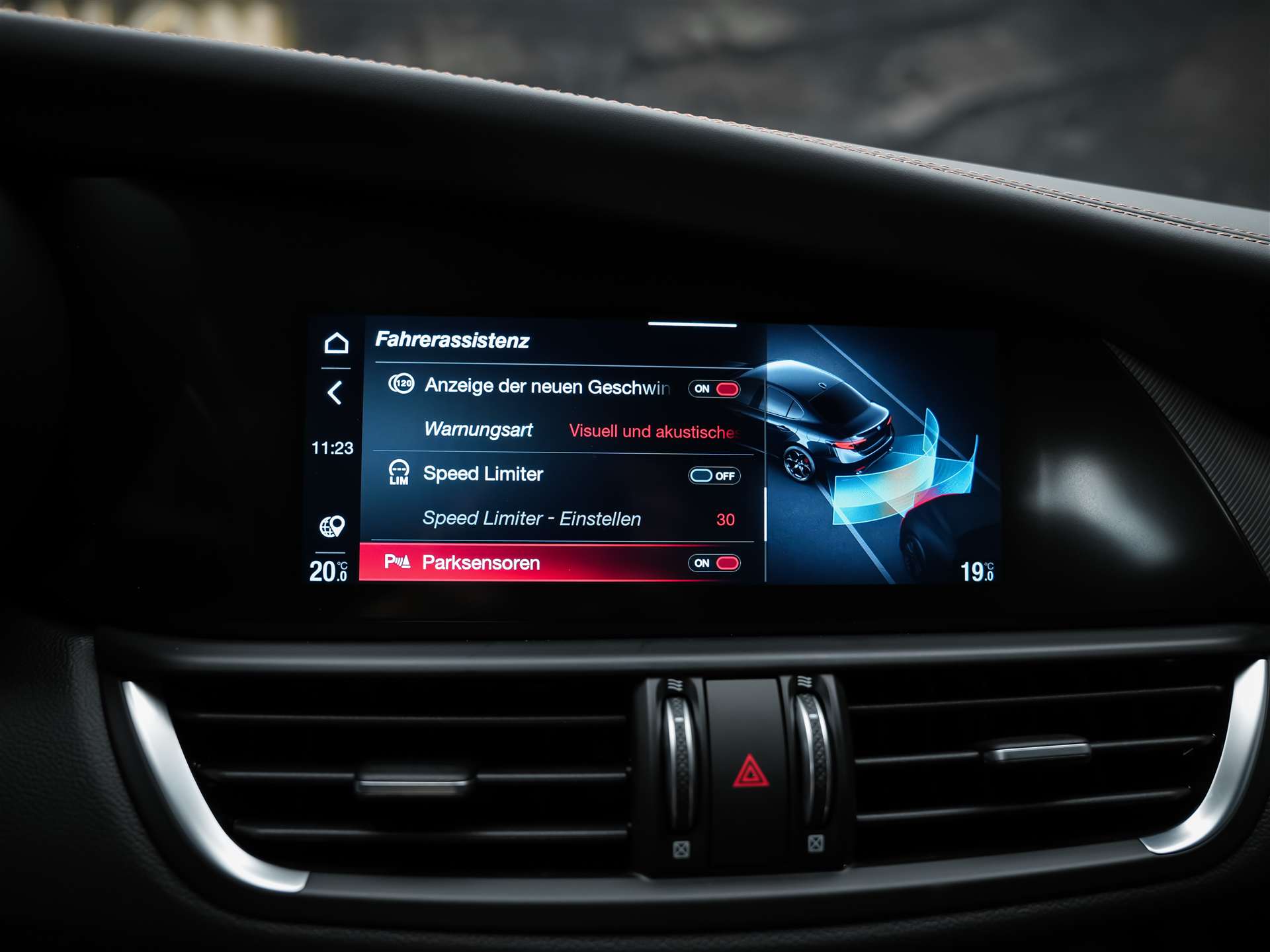 ALFA ROMEO Giulia 2.0 Intensa Q4 AT8 *SOFORT Verfügbar*Werksgarantie*Panorama*Harman/Kardon*-image-37