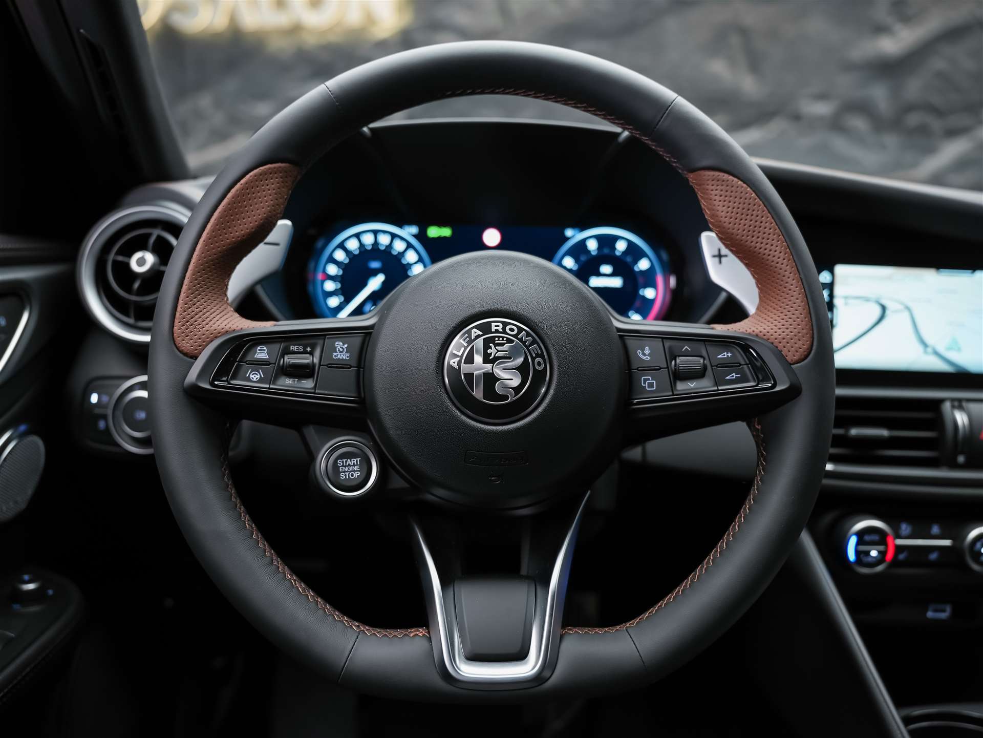 ALFA ROMEO Giulia 2.0 Intensa Q4 AT8 *SOFORT Verfügbar*Werksgarantie*Panorama*Harman/Kardon*-image-29