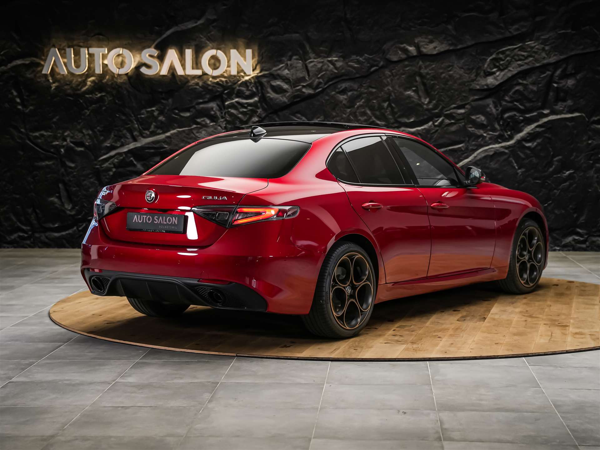 ALFA ROMEO Giulia 2.0 Intensa Q4 AT8 *SOFORT Verfügbar*Werksgarantie*Panorama*Harman/Kardon*-image-5
