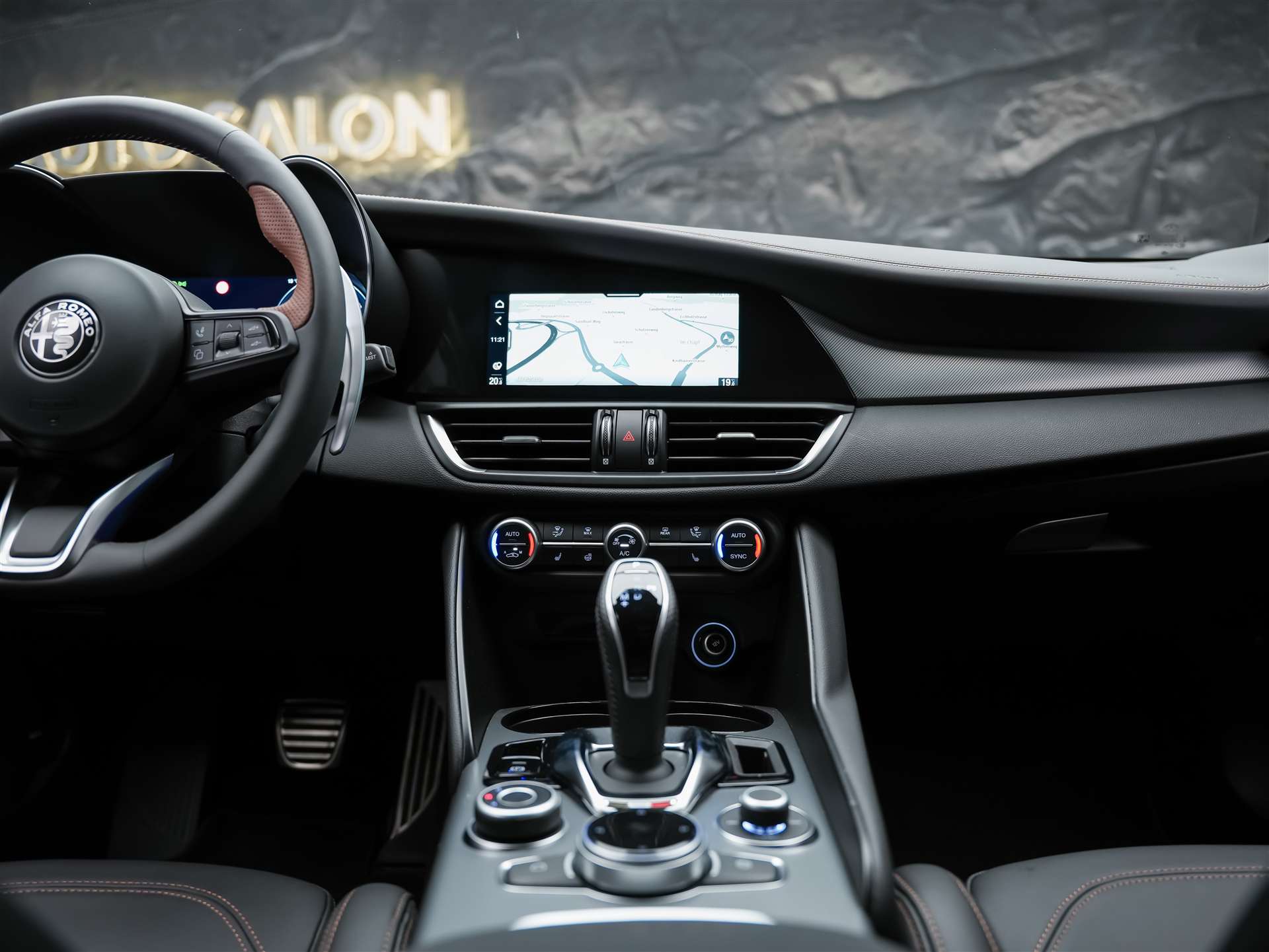 ALFA ROMEO Giulia 2.0 Intensa Q4 AT8 *SOFORT Verfügbar*Werksgarantie*Panorama*Harman/Kardon*-image-22