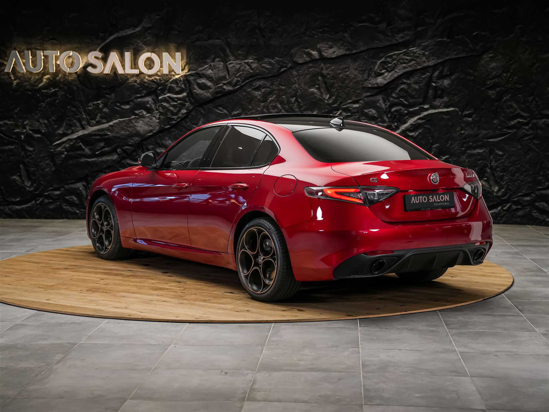 ALFA ROMEO Giulia 2.0 Intensa Q4 AT8 *SOFORT Verfügbar*Werksgarantie*Panorama*Harman/Kardon*-showroom-element-3